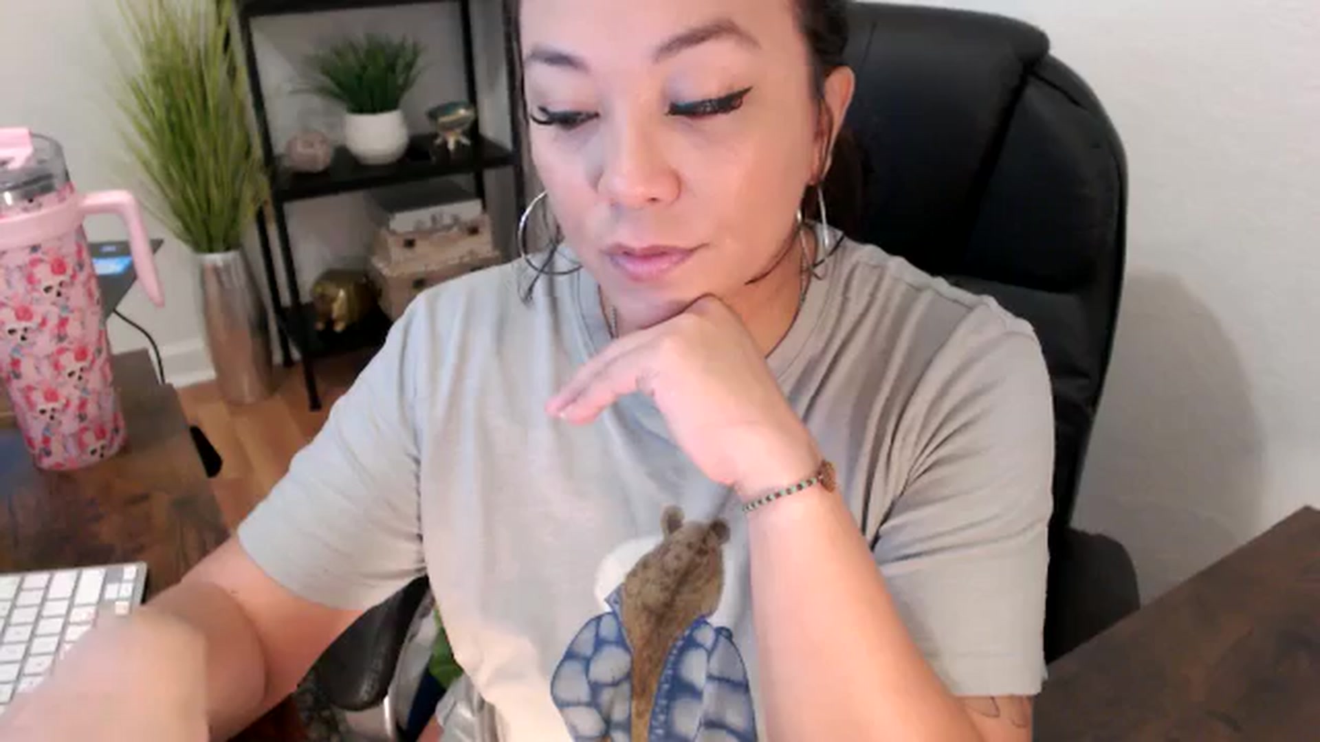 Gallery image thumbnail from MickaylaMinx's myfreecams stream on, 11/21/2024, 17:12 image 2 of 20