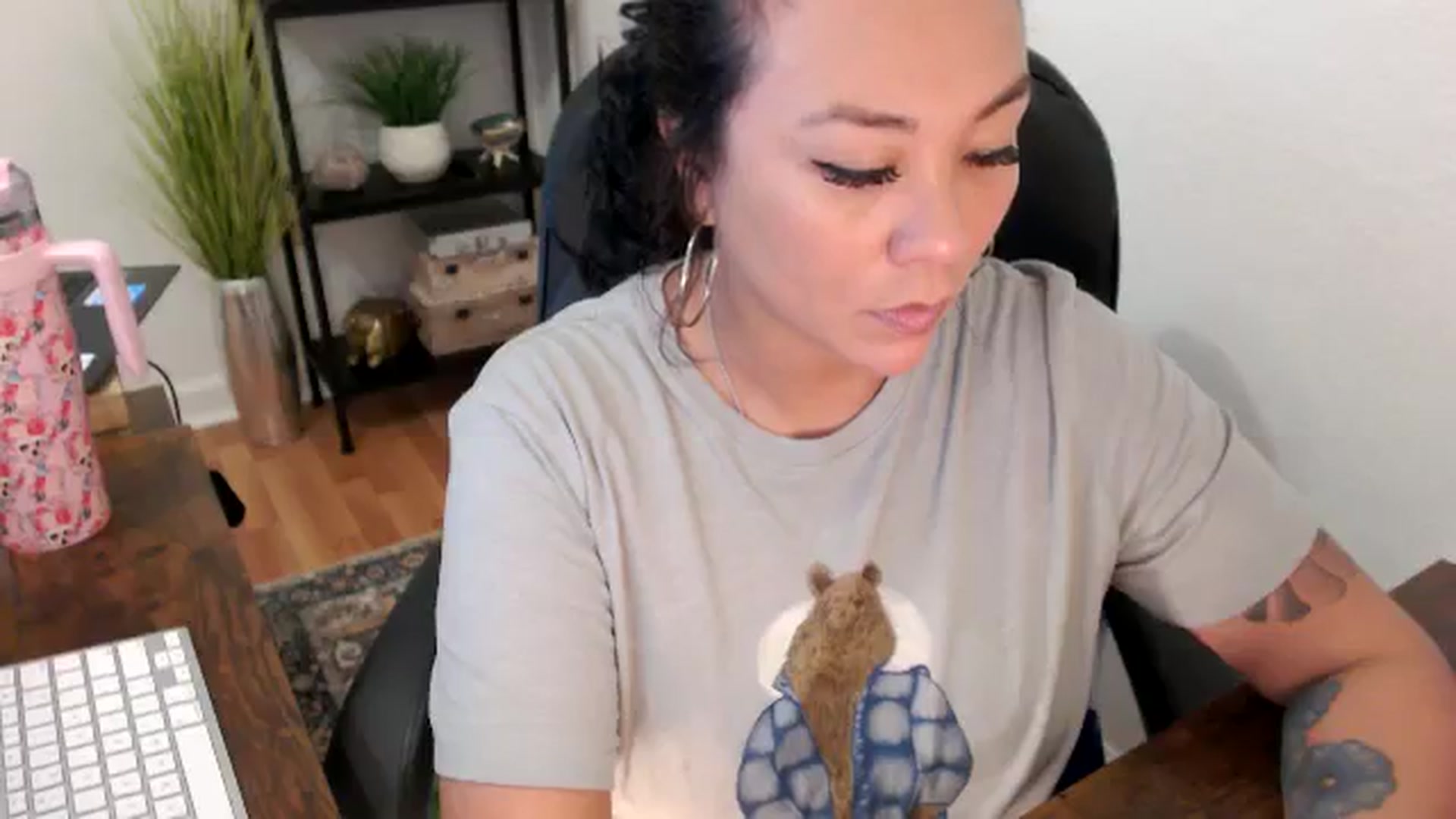 Gallery image thumbnail from MickaylaMinx's myfreecams stream on, 11/21/2024, 17:12 image 15 of 20