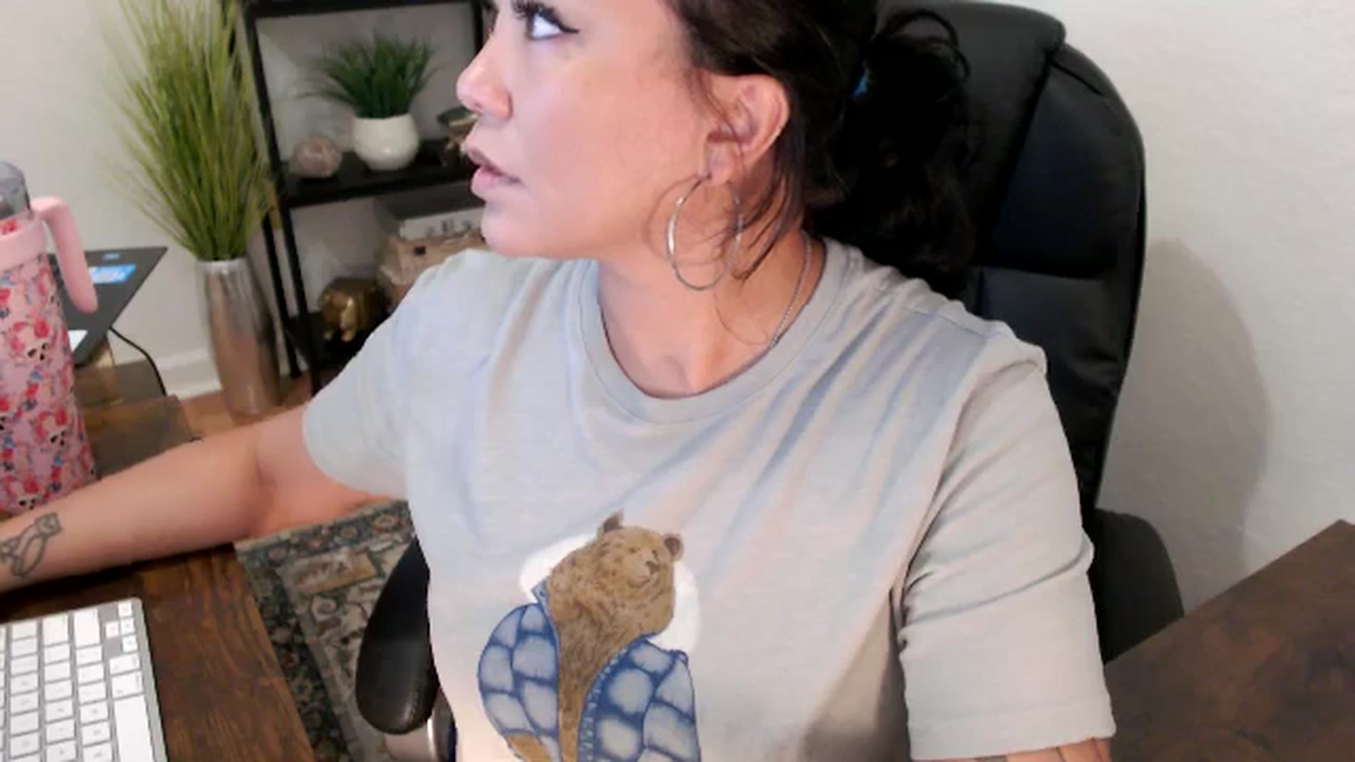 Gallery image thumbnail from MickaylaMinx's myfreecams stream on, 11/21/2024, 17:38 image 12 of 20
