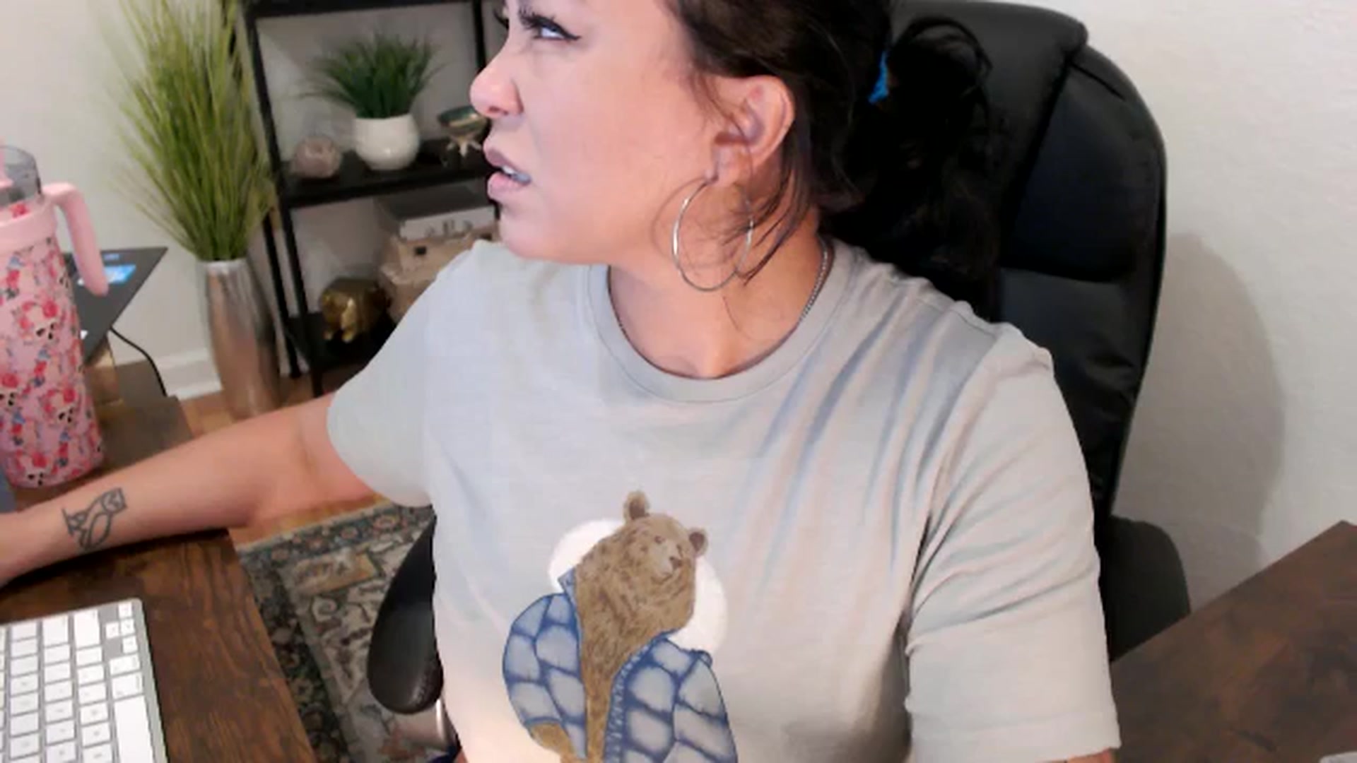 Gallery image thumbnail from MickaylaMinx's myfreecams stream on, 11/21/2024, 17:58 image 7 of 20