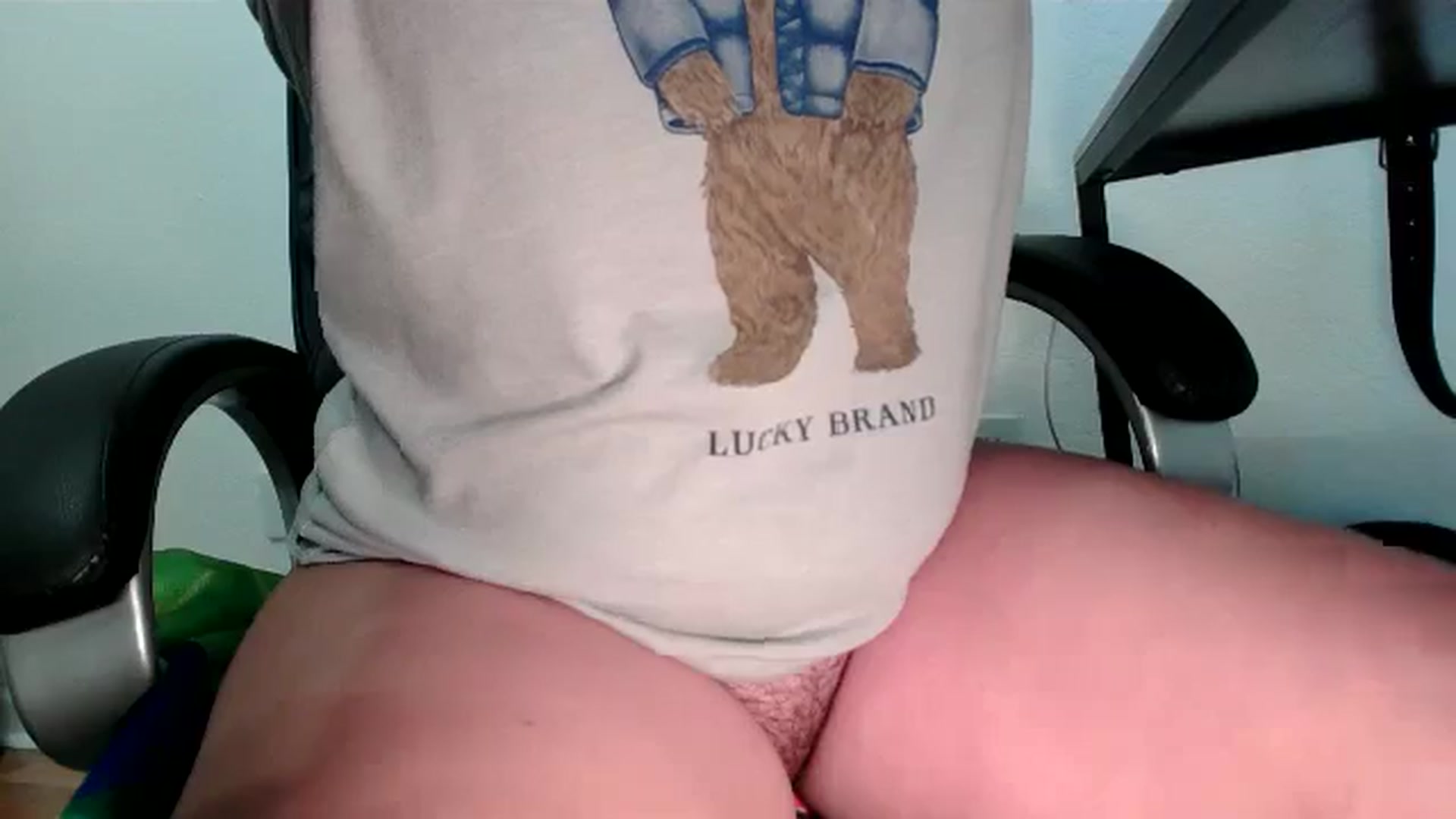 Gallery image thumbnail from MickaylaMinx's myfreecams stream on, 11/21/2024, 19:25 image 20 of 20
