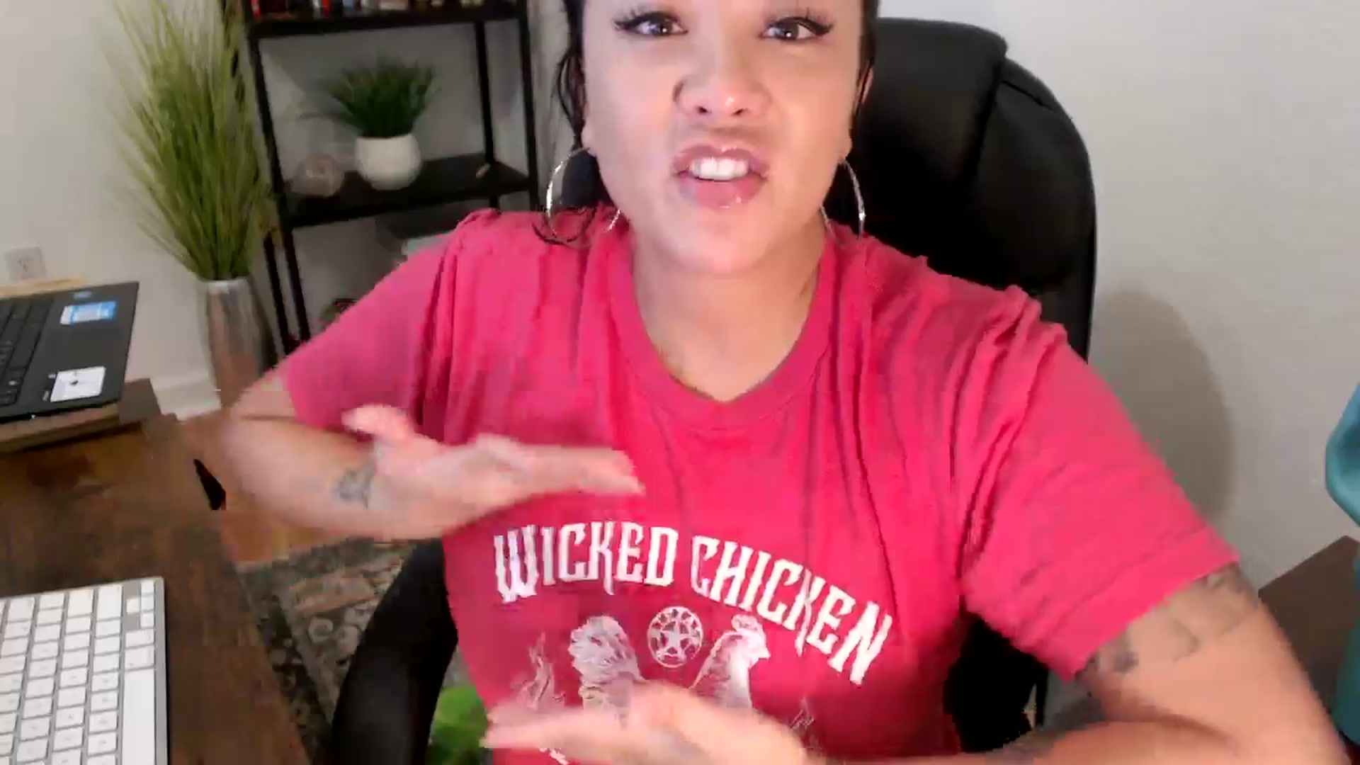 Gallery image thumbnail from MickaylaMinx's myfreecams stream on, 11/22/2024, 16:47 image 2 of 20