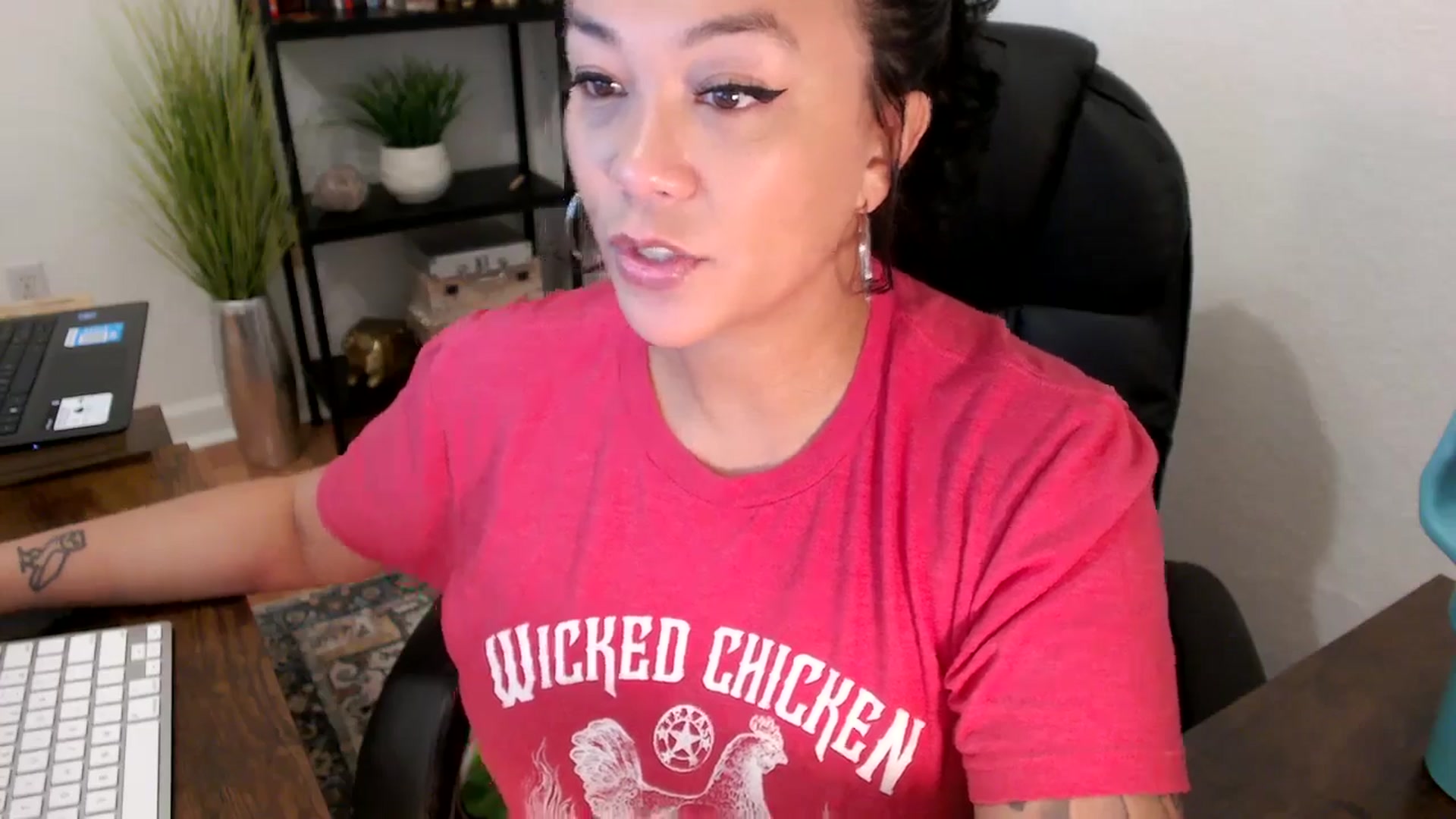 Gallery image thumbnail from MickaylaMinx's myfreecams stream on, 11/22/2024, 16:47 image 8 of 20