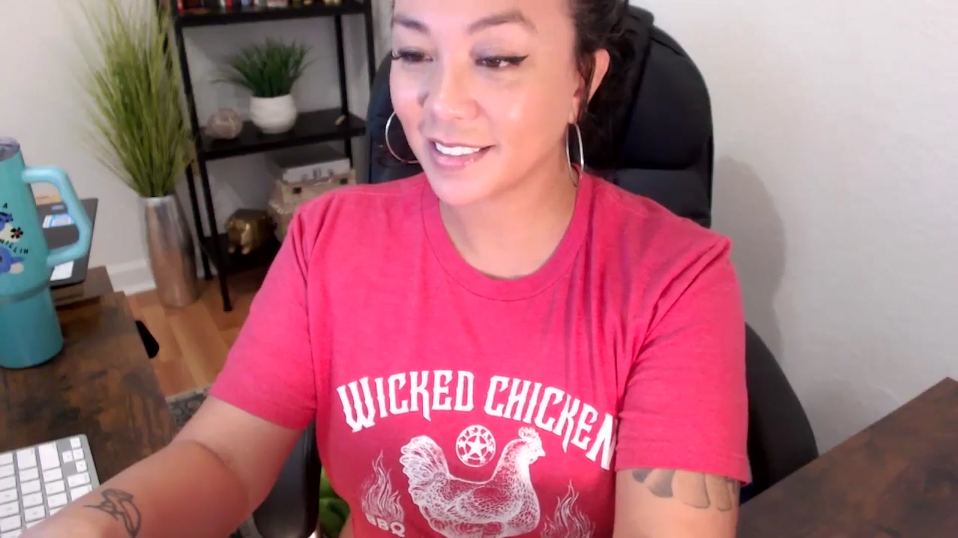 Gallery image thumbnail from MickaylaMinx's myfreecams stream on, 11/22/2024, 19:34 image 11 of 20