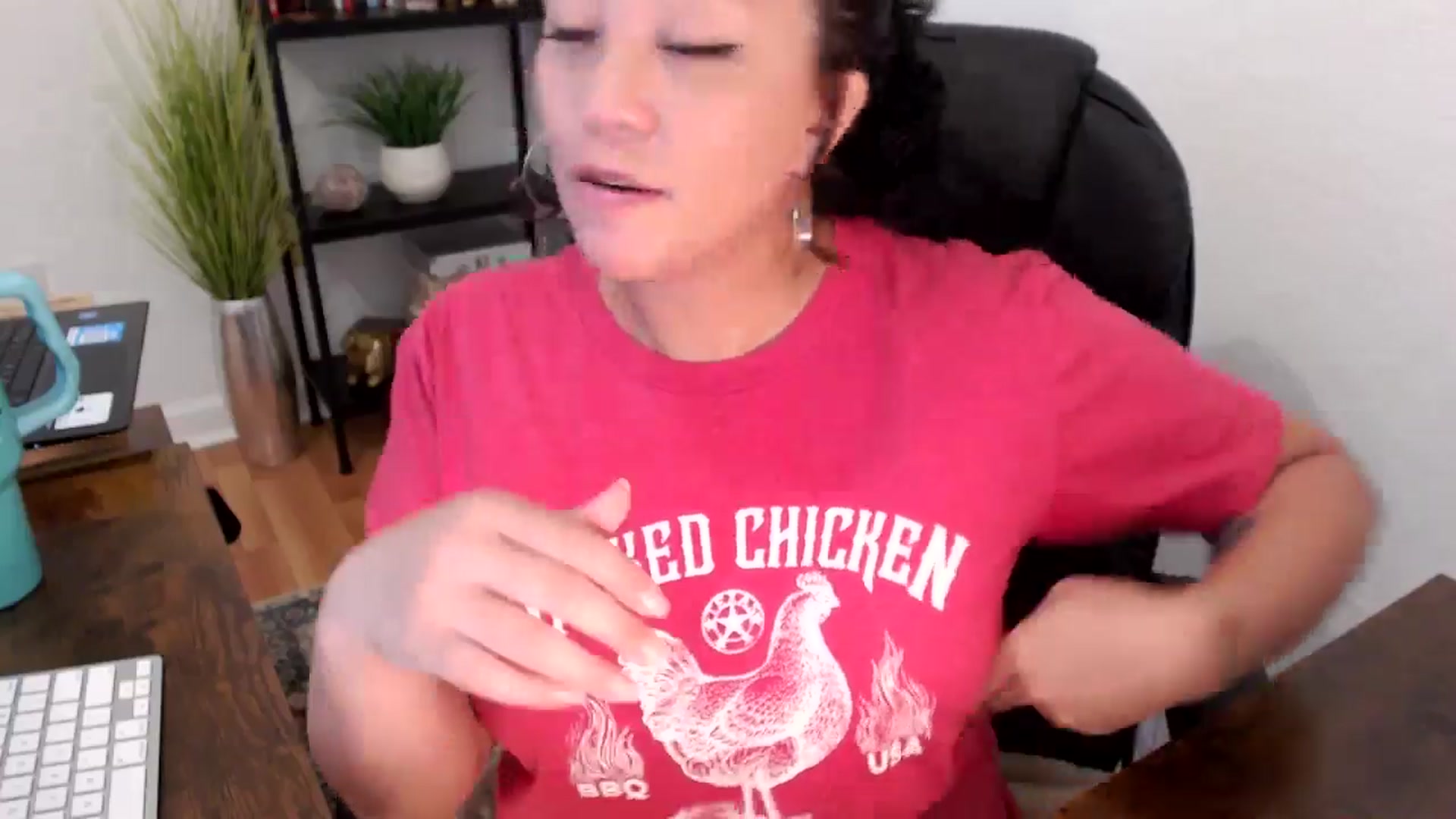 Gallery image thumbnail from MickaylaMinx's myfreecams stream on, 11/22/2024, 20:08 image 18 of 20