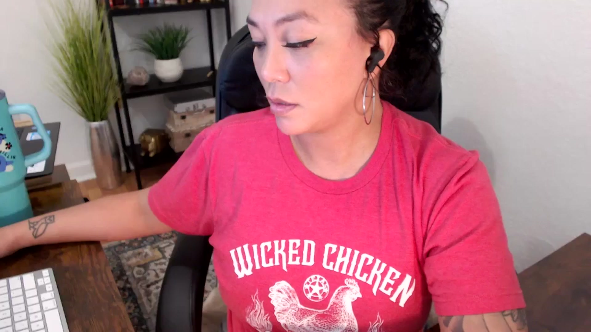 Gallery image thumbnail from MickaylaMinx's myfreecams stream on, 11/22/2024, 20:49 image 19 of 20