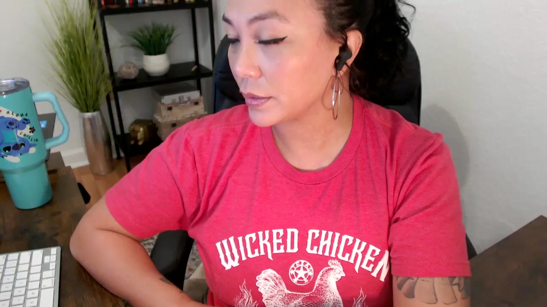 Gallery image thumbnail from MickaylaMinx's myfreecams stream on, 11/22/2024, 20:49 image 17 of 20
