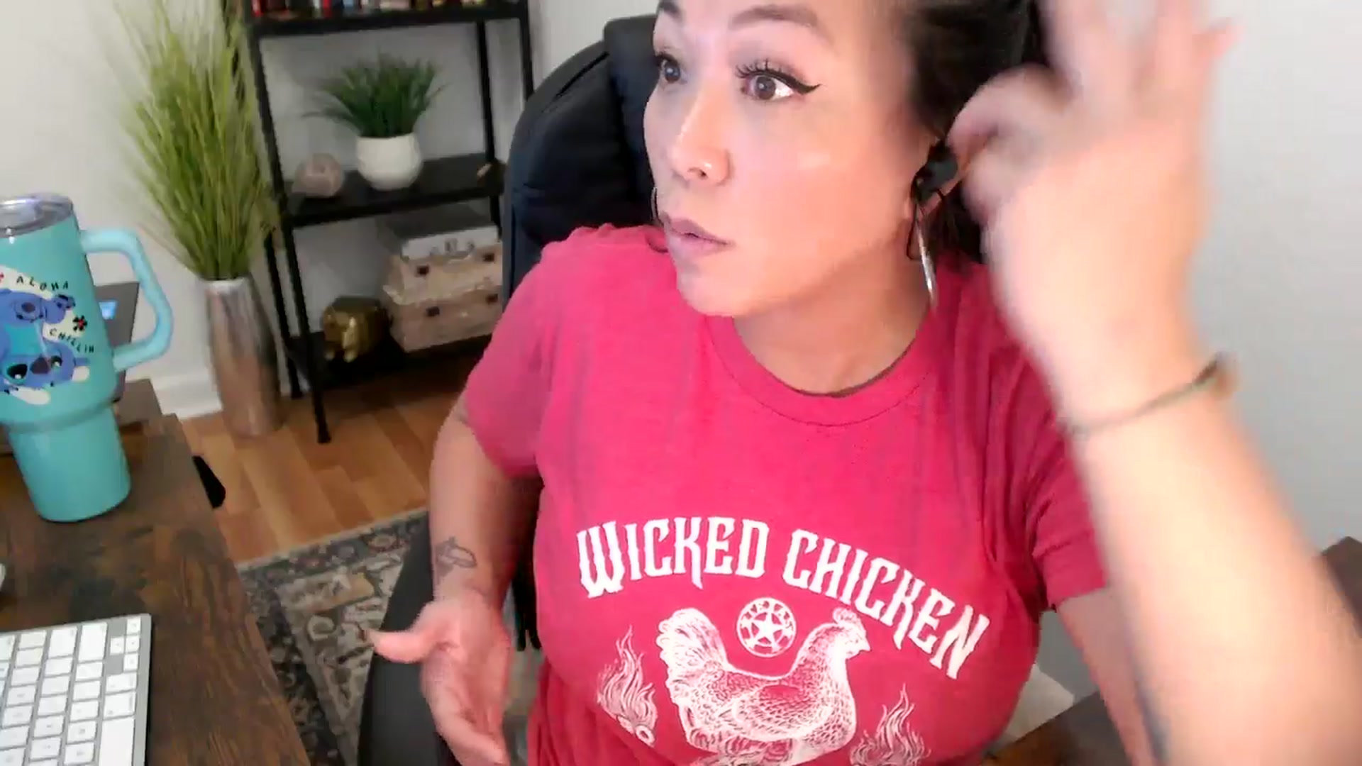 Gallery image thumbnail from MickaylaMinx's myfreecams stream on, 11/22/2024, 20:49 image 13 of 20