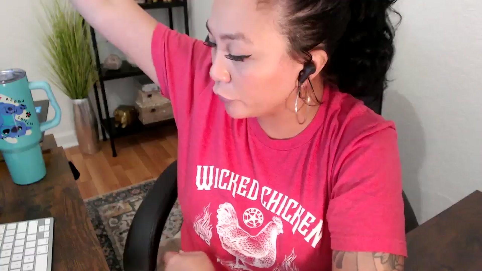 Gallery image thumbnail from MickaylaMinx's myfreecams stream on, 11/22/2024, 20:49 image 16 of 20