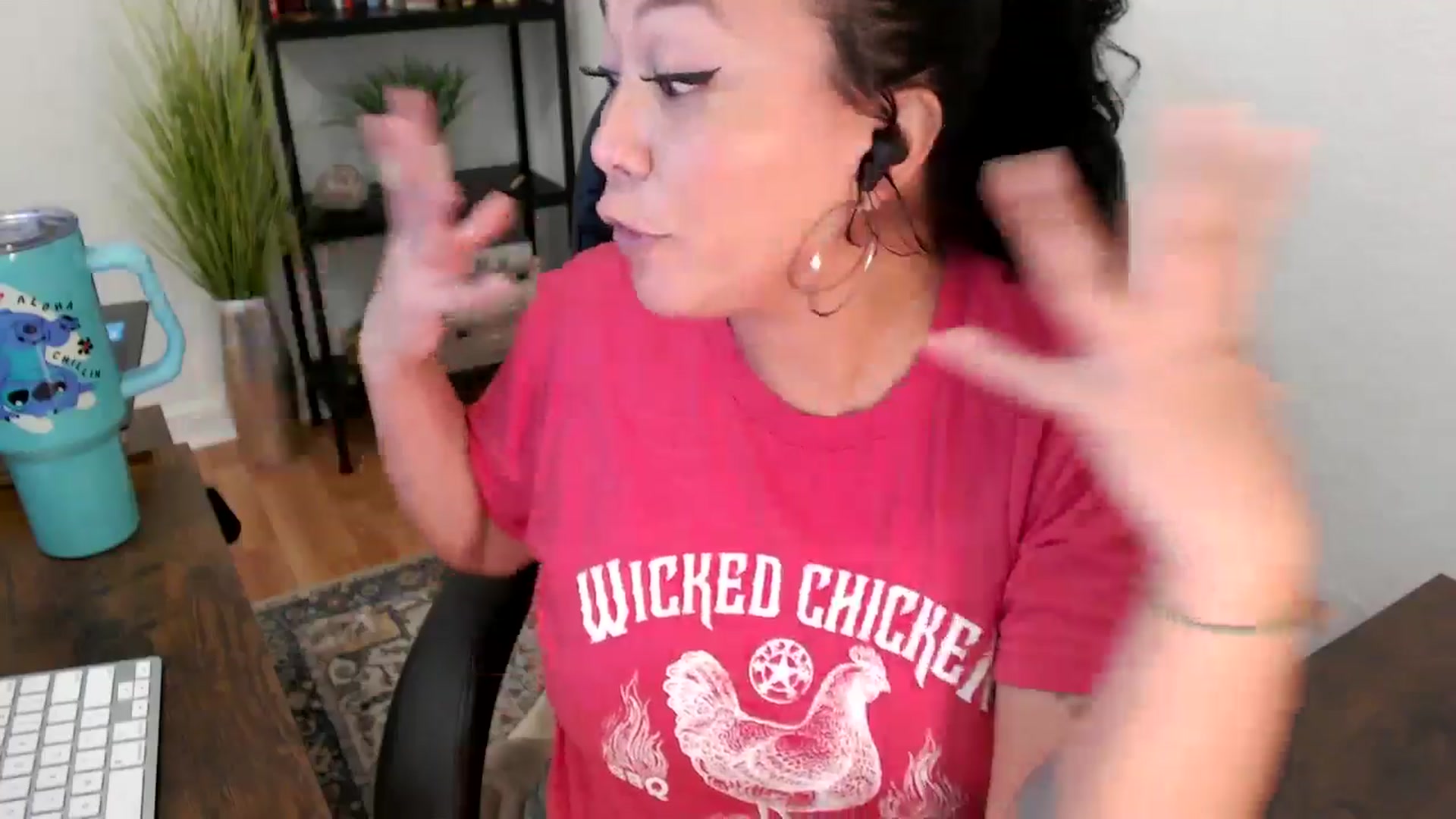 Gallery image thumbnail from MickaylaMinx's myfreecams stream on, 11/22/2024, 20:49 image 18 of 20