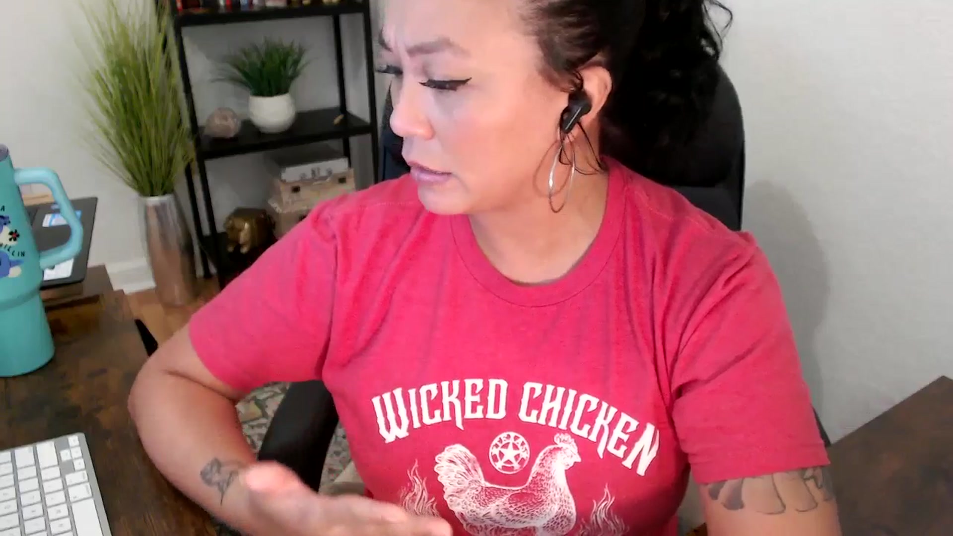 Gallery image thumbnail from MickaylaMinx's myfreecams stream on, 11/22/2024, 20:49 image 20 of 20