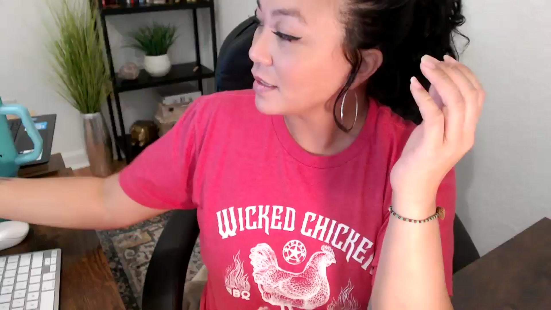 Gallery image thumbnail from MickaylaMinx's myfreecams stream on, 11/22/2024, 20:49 image 8 of 20