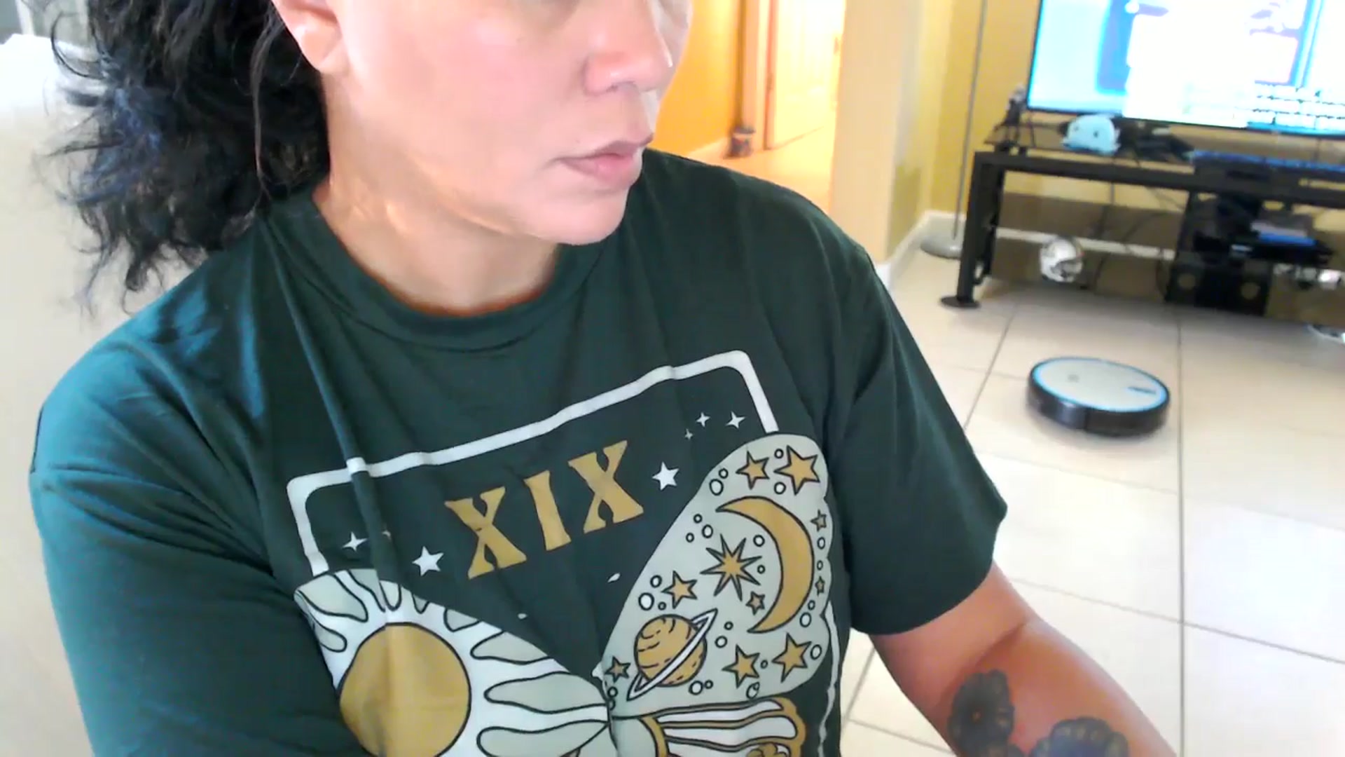 Gallery image thumbnail from MickaylaMinx's myfreecams stream on, 11/24/2024, 22:21 image 9 of 20