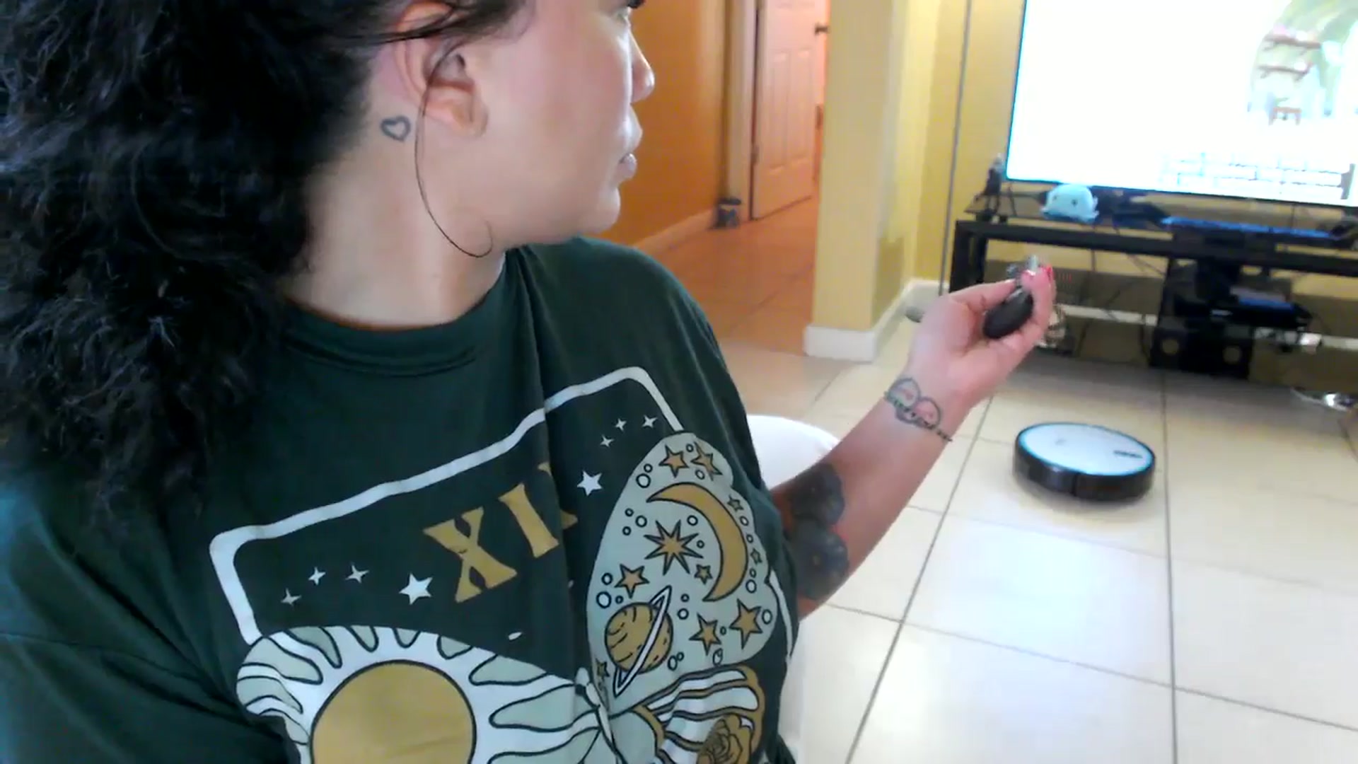 Gallery image thumbnail from MickaylaMinx's myfreecams stream on, 11/24/2024, 22:21 image 19 of 20