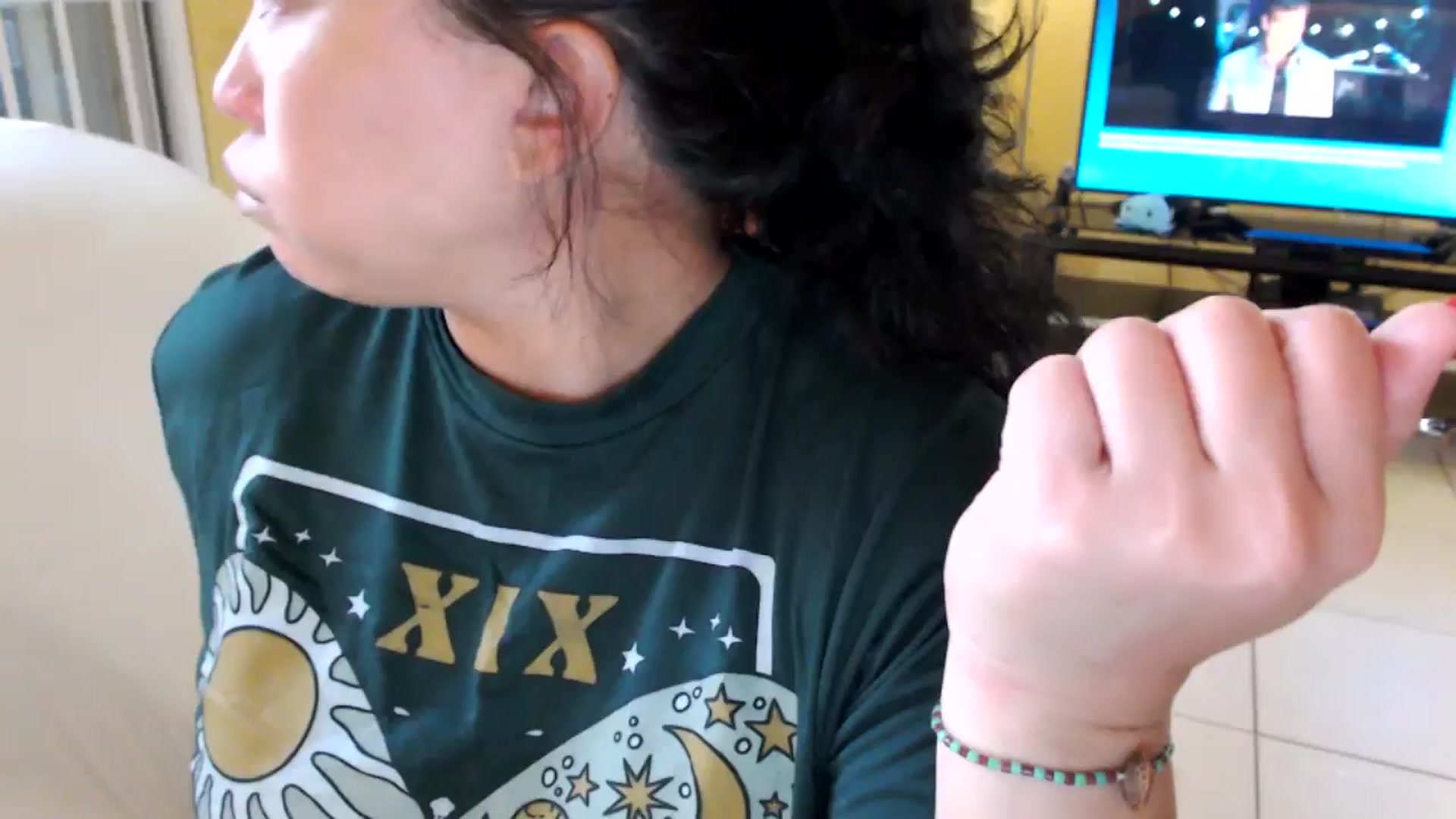 Gallery image thumbnail from MickaylaMinx's myfreecams stream on, 11/24/2024, 22:21 image 17 of 20