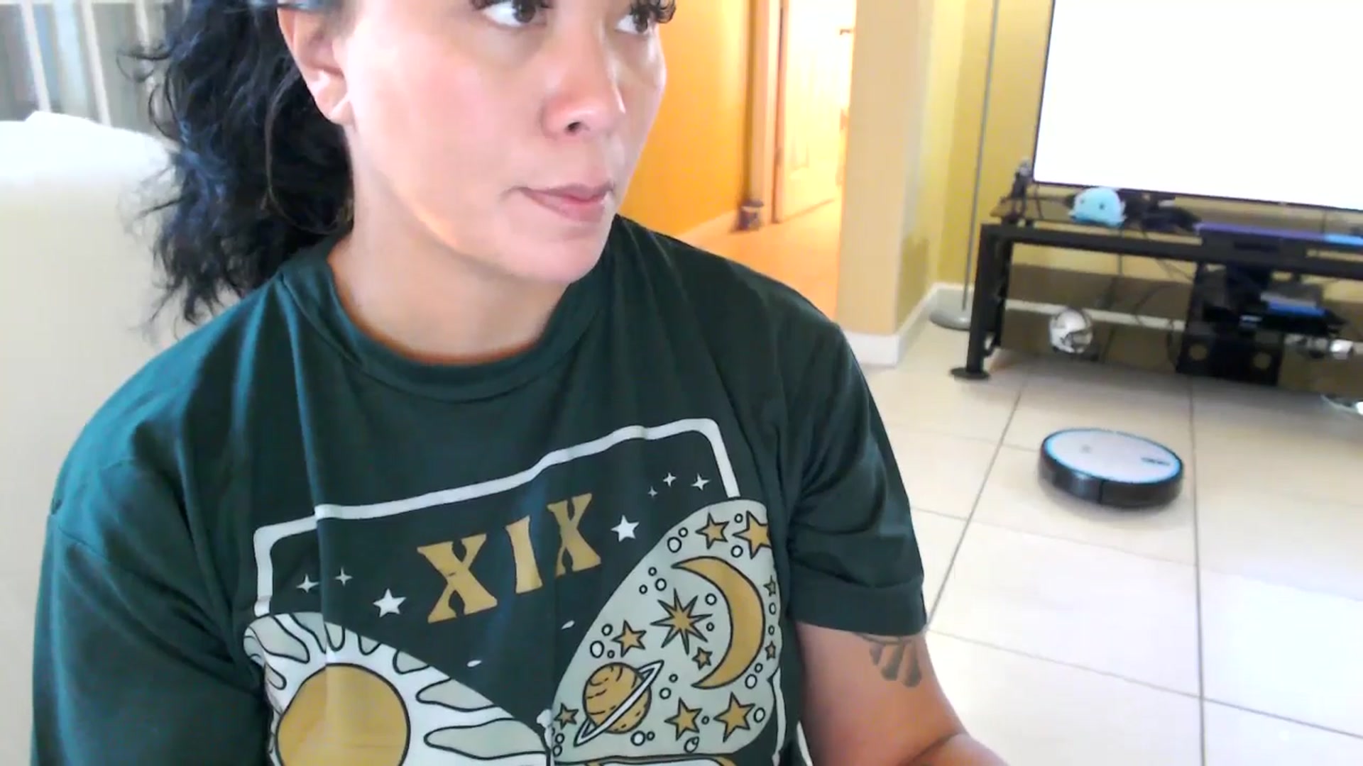 Gallery image thumbnail from MickaylaMinx's myfreecams stream on, 11/24/2024, 22:21 image 12 of 20