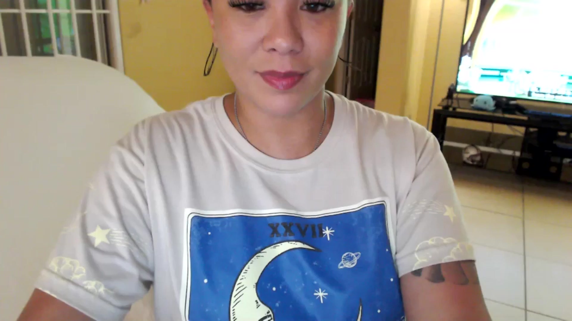 Gallery image thumbnail from MickaylaMinx's myfreecams stream on, 11/24/2024, 23:48 image 17 of 20