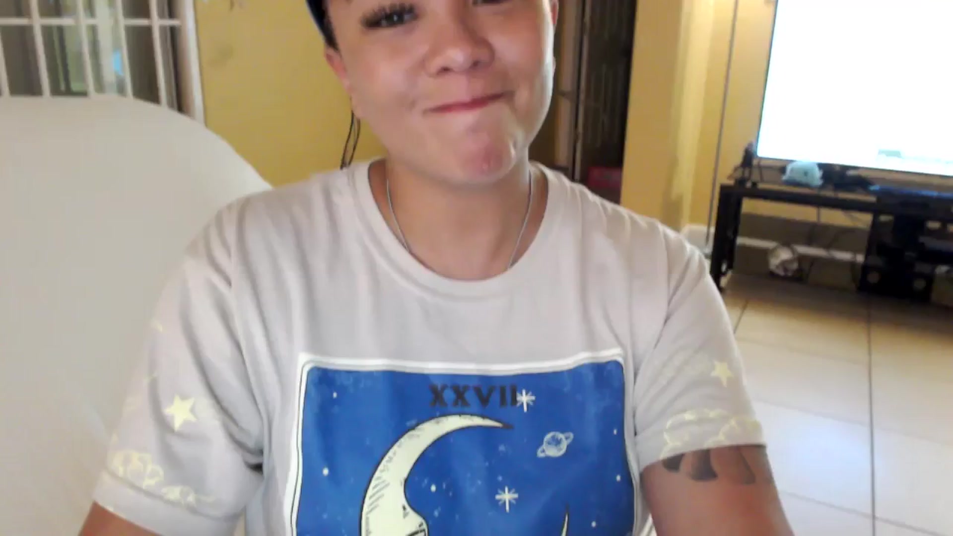 Gallery image thumbnail from MickaylaMinx's myfreecams stream on, 11/24/2024, 23:48 image 18 of 20