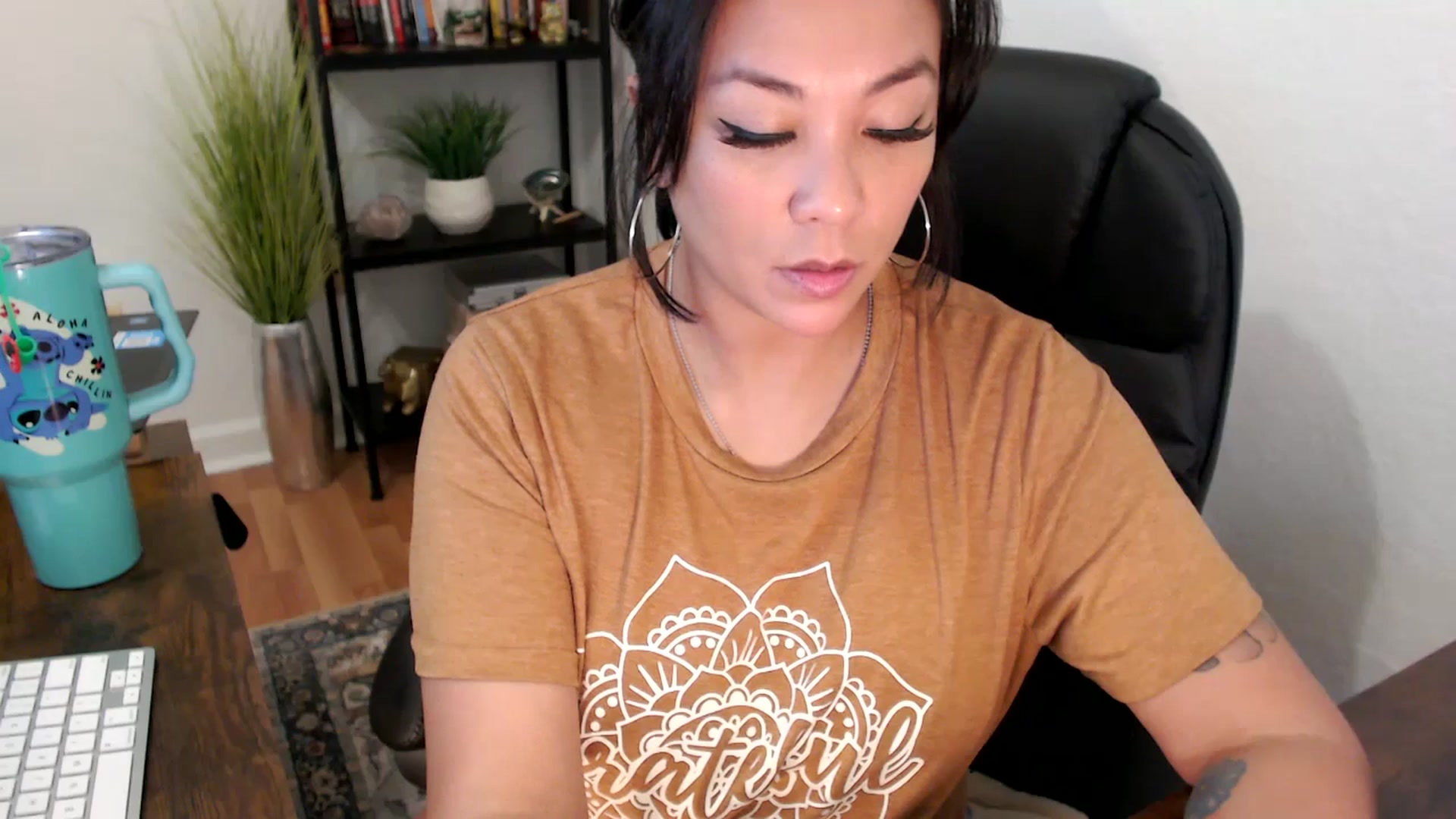 Gallery image thumbnail from MickaylaMinx's myfreecams stream on, 11/26/2024, 17:55 image 13 of 20