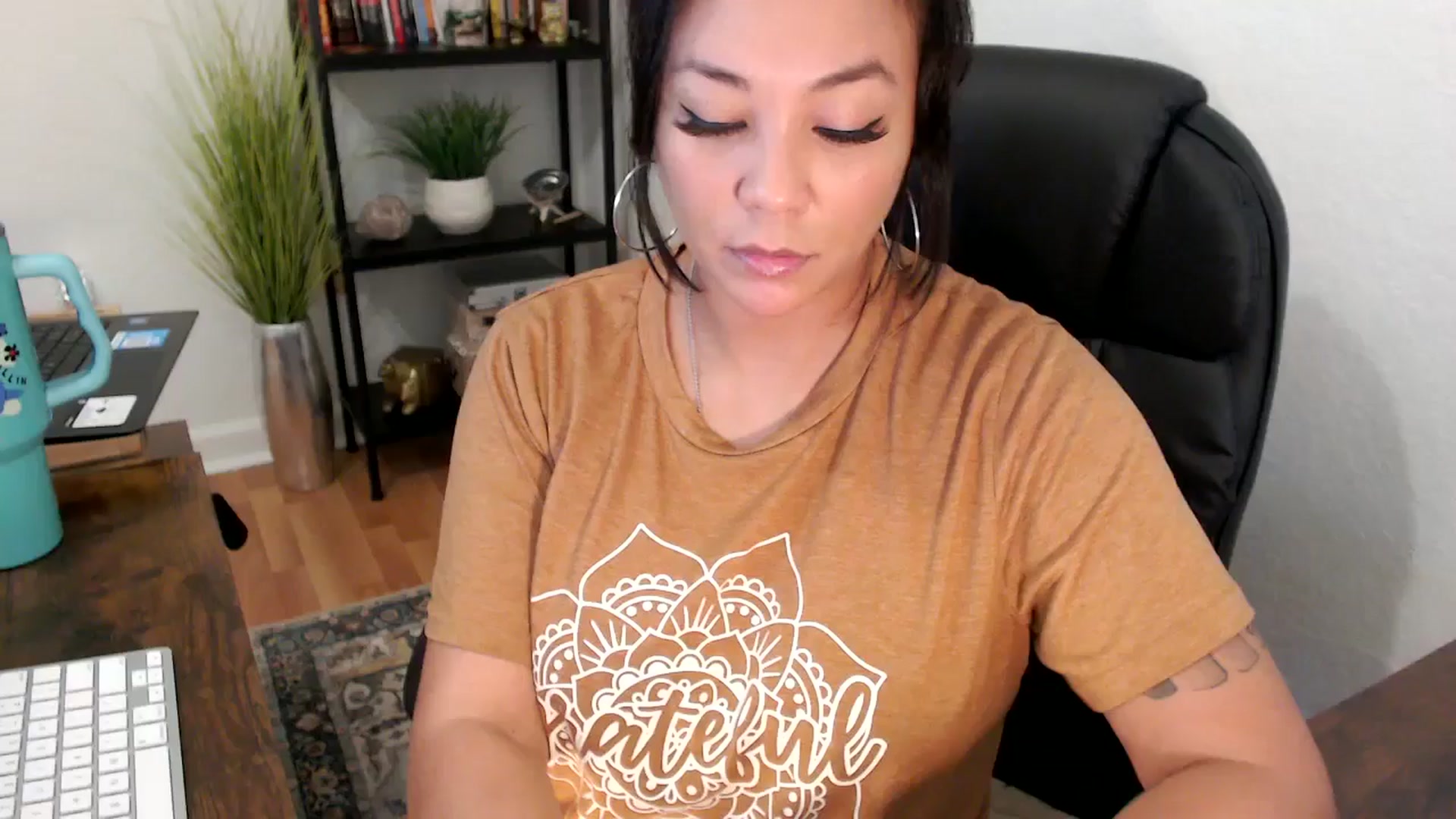 Gallery image thumbnail from MickaylaMinx's myfreecams stream on, 11/26/2024, 18:26 image 14 of 20