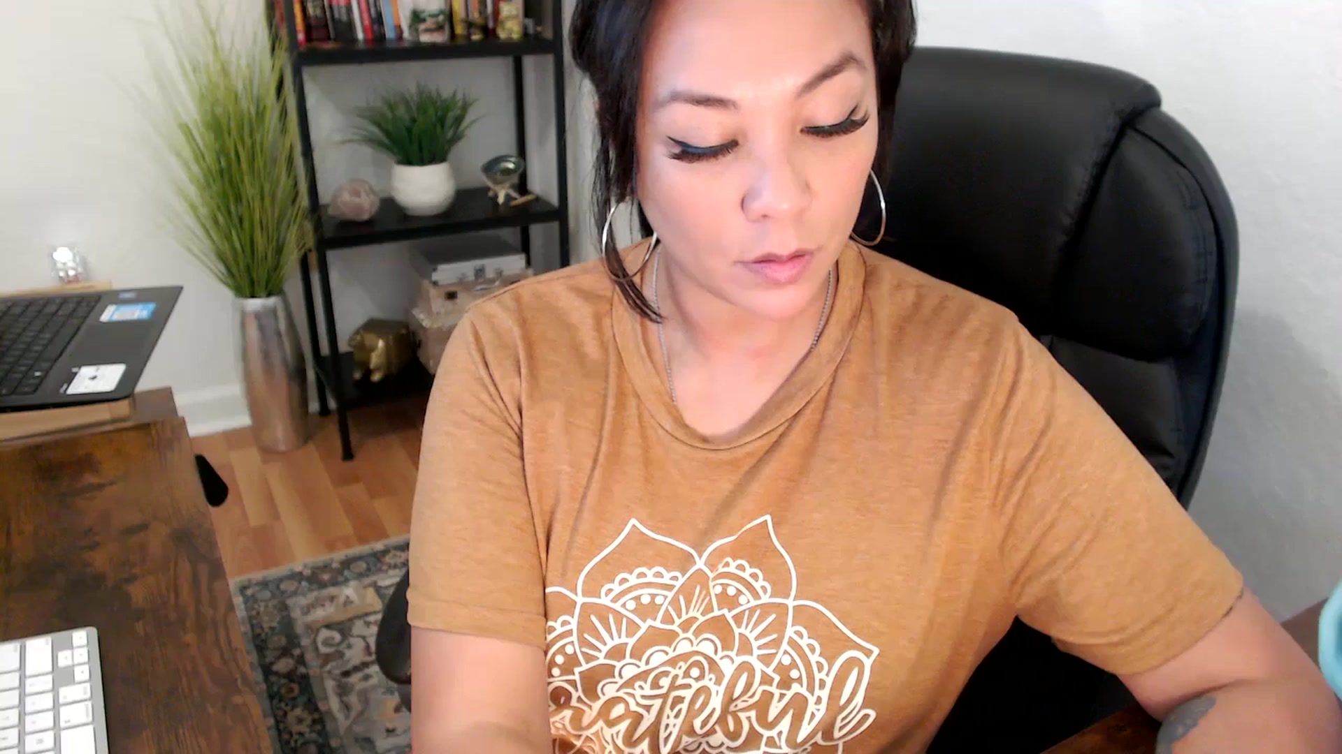 Gallery image thumbnail from MickaylaMinx's myfreecams stream on, 11/26/2024, 20:06 image 9 of 20