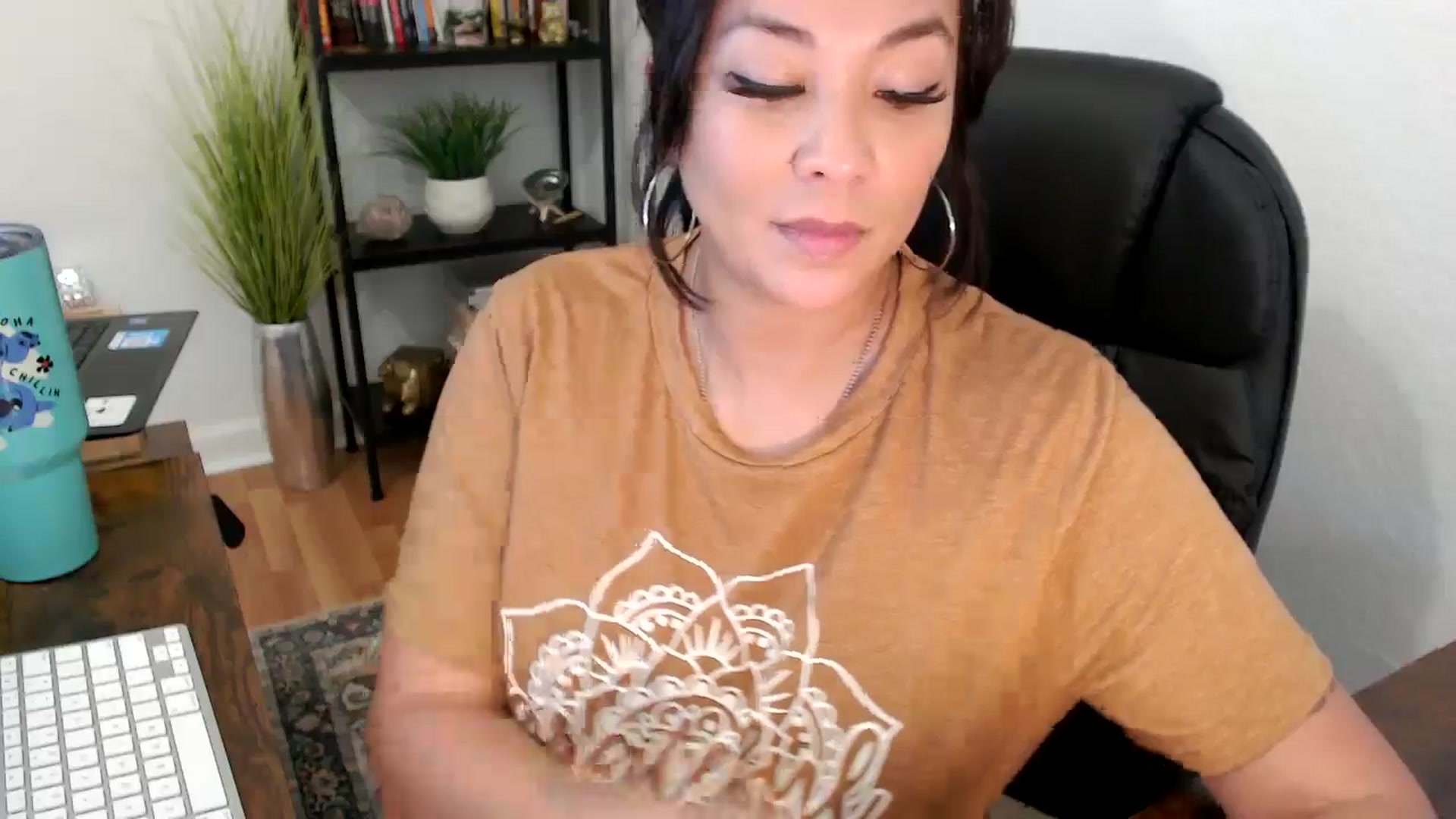 Gallery image thumbnail from MickaylaMinx's myfreecams stream on, 11/26/2024, 20:24 image 8 of 20
