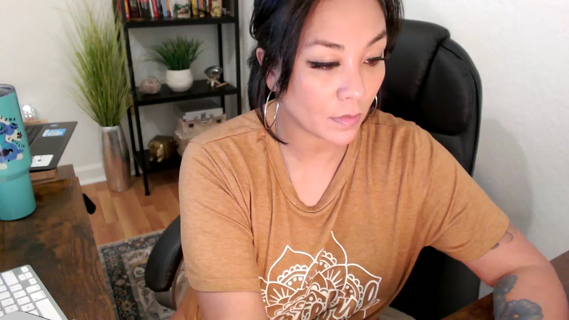 Gallery image thumbnail from MickaylaMinx's myfreecams stream on, 11/26/2024, 21:53 image 13 of 20