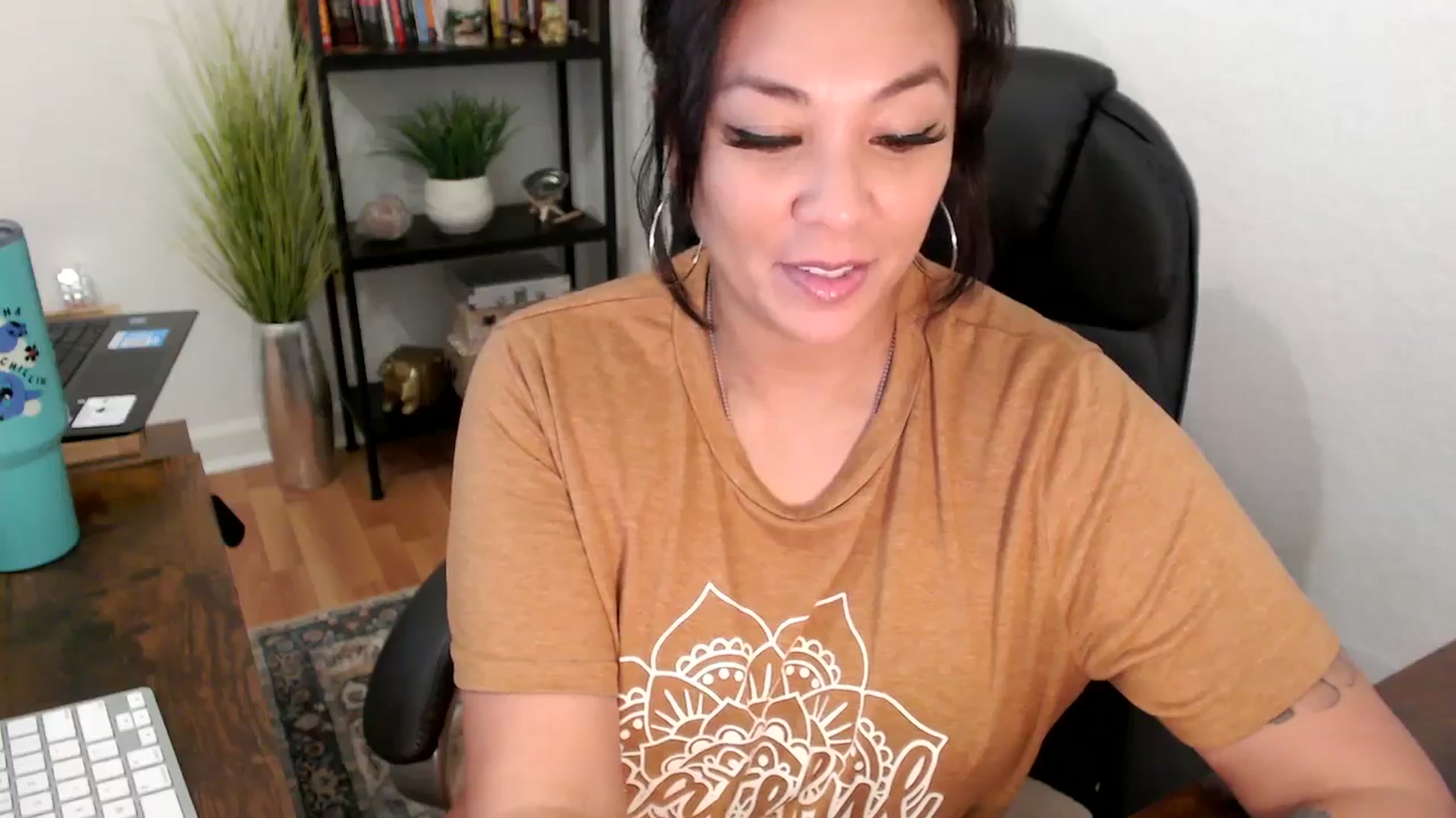 Gallery image thumbnail from MickaylaMinx's myfreecams stream on, 11/26/2024, 21:53 image 4 of 20