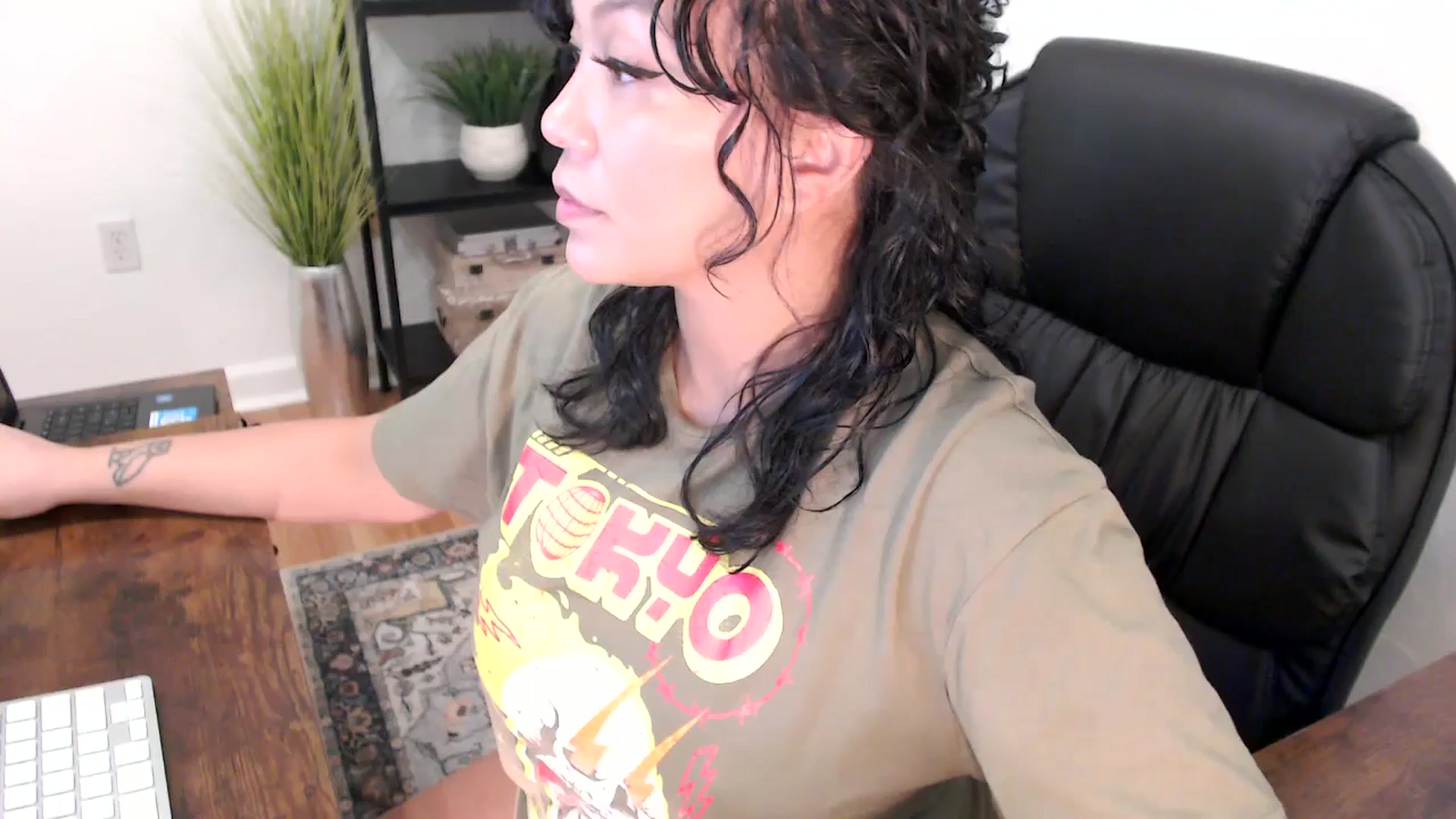 Gallery image thumbnail from MickaylaMinx's myfreecams stream on, 12/02/2024, 17:35 image 16 of 20