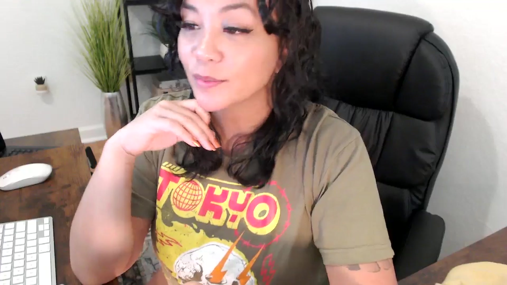 Gallery image thumbnail from MickaylaMinx's myfreecams stream on, 12/02/2024, 20:48 image 14 of 20