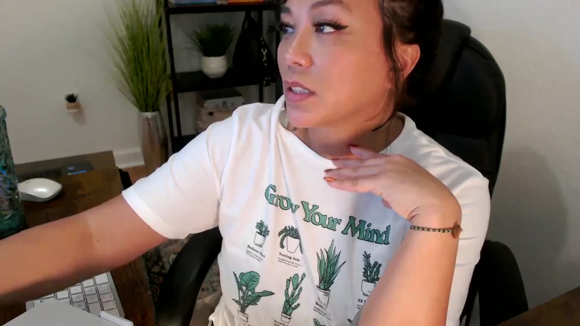 Gallery image thumbnail from MickaylaMinx's myfreecams stream on, 12/03/2024, 20:26 image 7 of 20