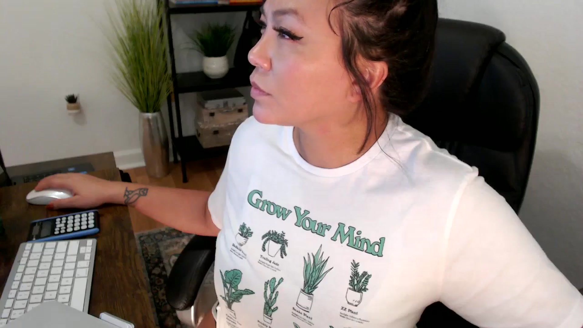 Gallery image thumbnail from MickaylaMinx's myfreecams stream on, 12/03/2024, 20:26 image 15 of 20