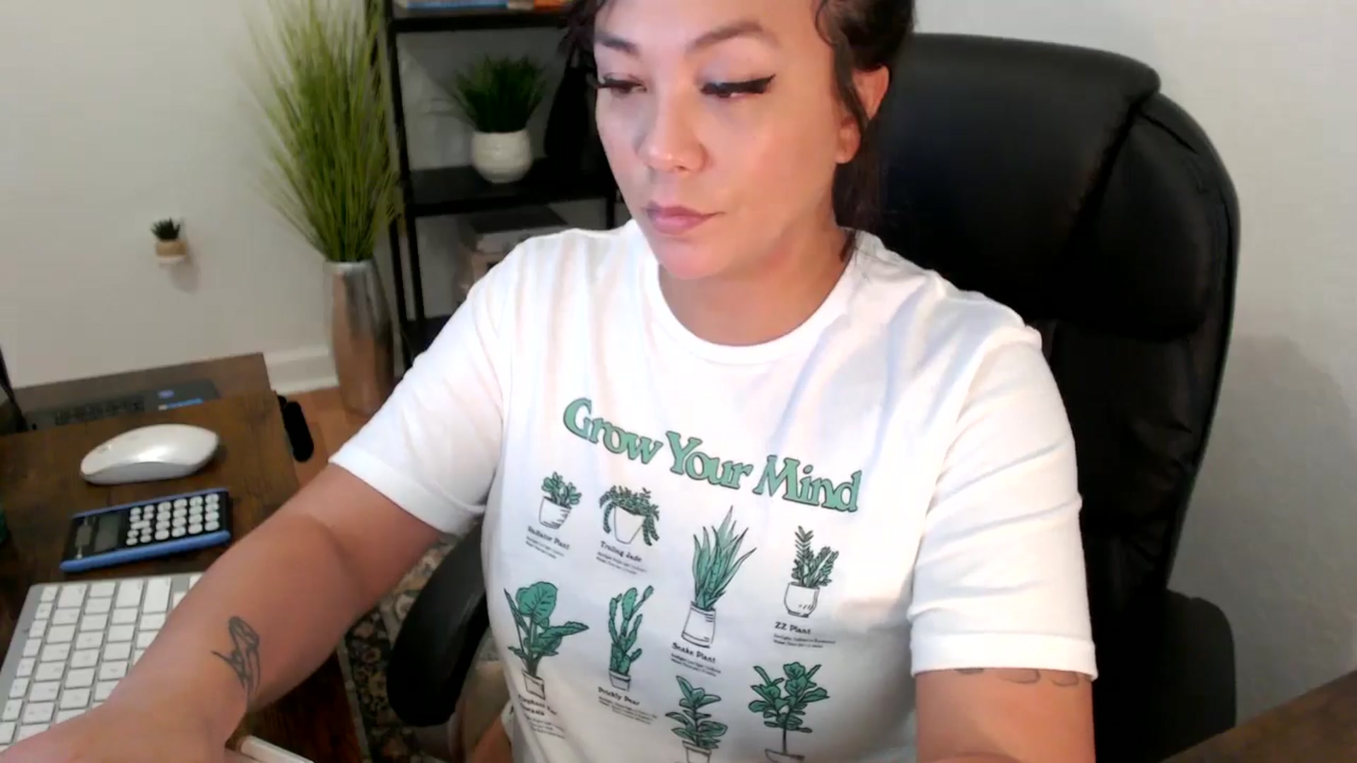 Gallery image thumbnail from MickaylaMinx's myfreecams stream on, 12/03/2024, 20:26 image 17 of 20