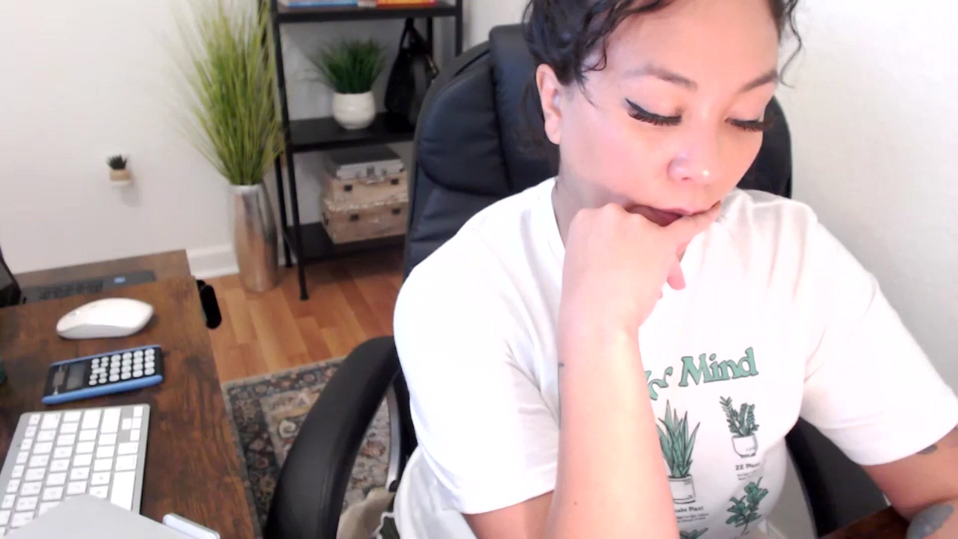 Gallery image thumbnail from MickaylaMinx's myfreecams stream on, 12/03/2024, 20:26 image 20 of 20