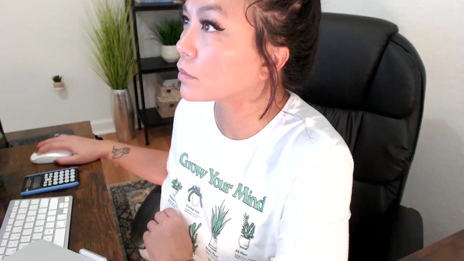 Gallery image thumbnail from MickaylaMinx's myfreecams stream on, 12/03/2024, 20:26 image 16 of 20