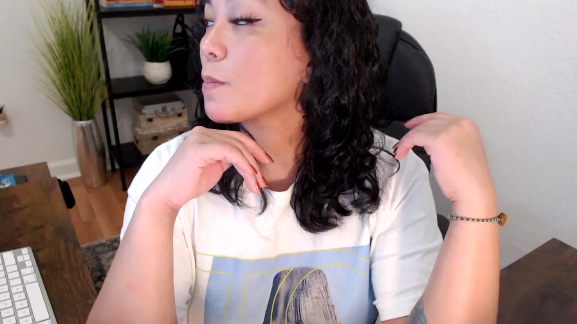 Gallery image thumbnail from MickaylaMinx's myfreecams stream on, 12/04/2024, 19:59 image 17 of 20