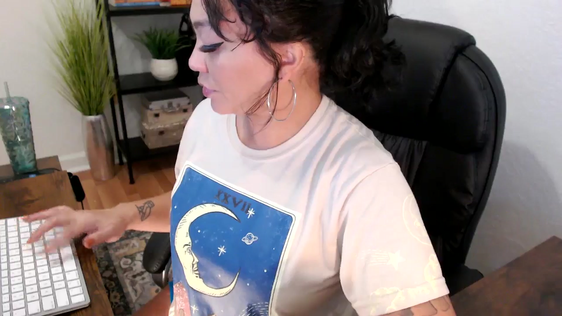 Gallery image thumbnail from MickaylaMinx's myfreecams stream on, 12/05/2024, 15:57 image 3 of 20