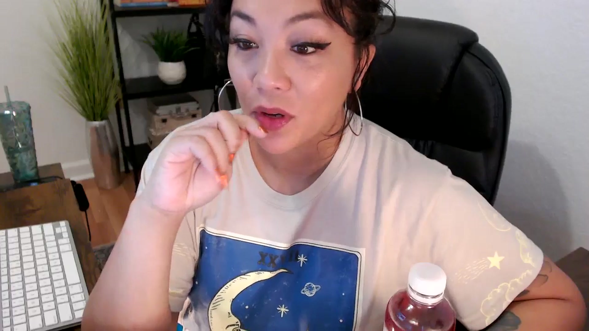 Gallery image thumbnail from MickaylaMinx's myfreecams stream on, 12/05/2024, 15:57 image 4 of 20