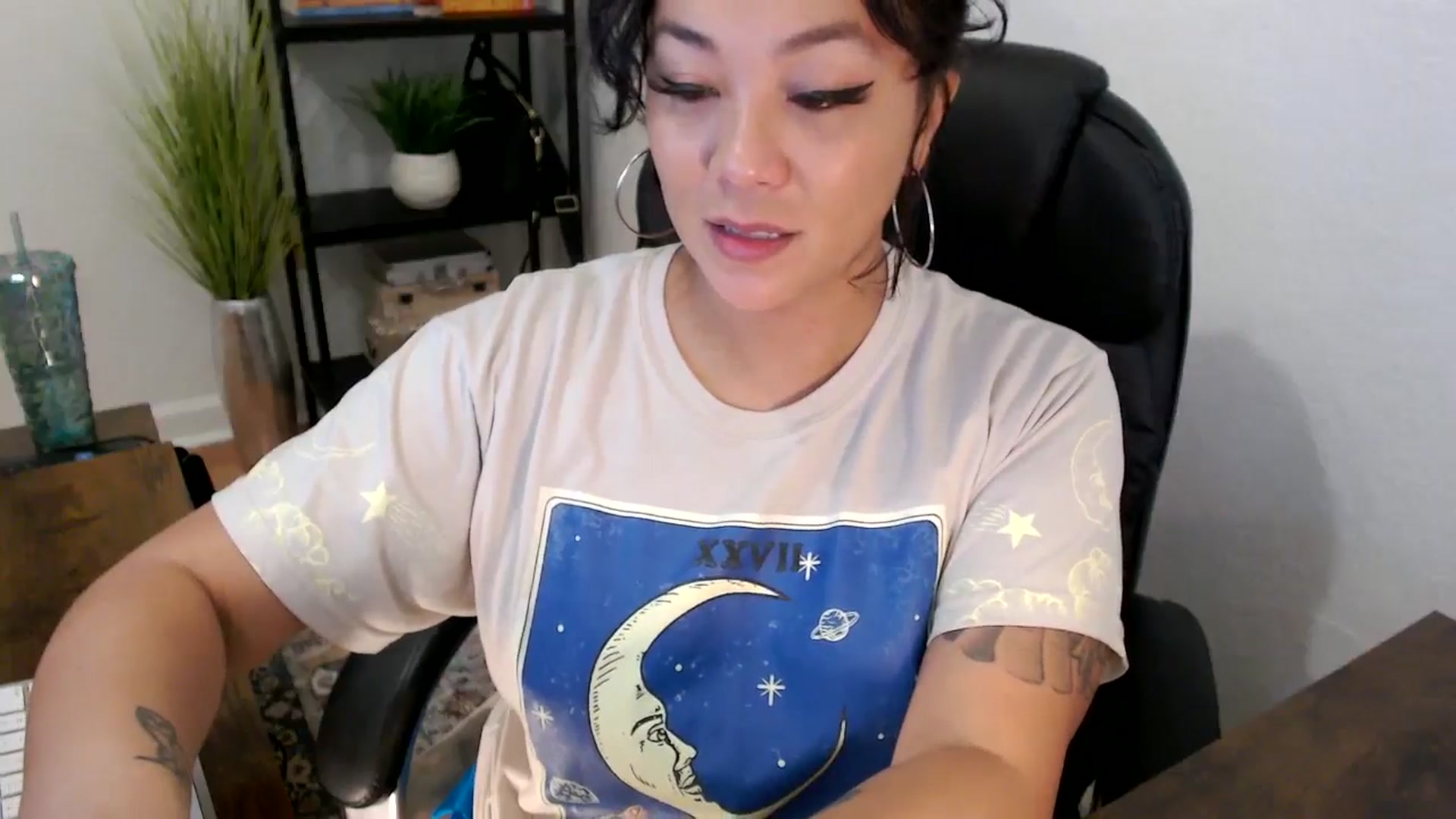 Gallery image thumbnail from MickaylaMinx's myfreecams stream on, 12/05/2024, 15:57 image 19 of 20