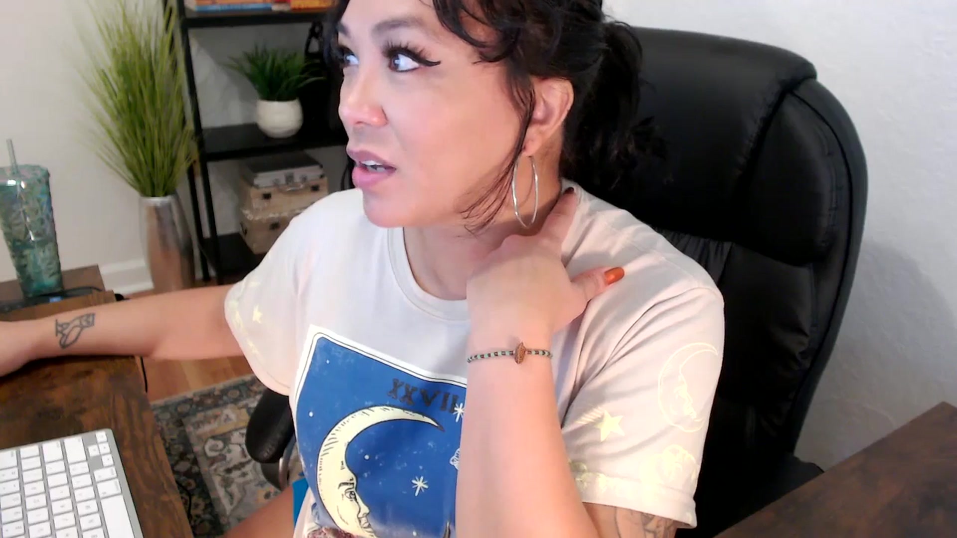 Gallery image thumbnail from MickaylaMinx's myfreecams stream on, 12/05/2024, 15:57 image 17 of 20