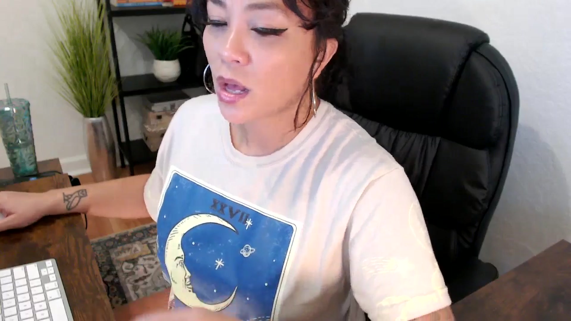 Gallery image thumbnail from MickaylaMinx's myfreecams stream on, 12/05/2024, 16:51 image 8 of 20