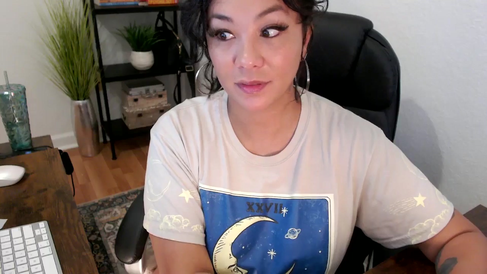 Gallery image thumbnail from MickaylaMinx's myfreecams stream on, 12/05/2024, 17:15 image 9 of 20