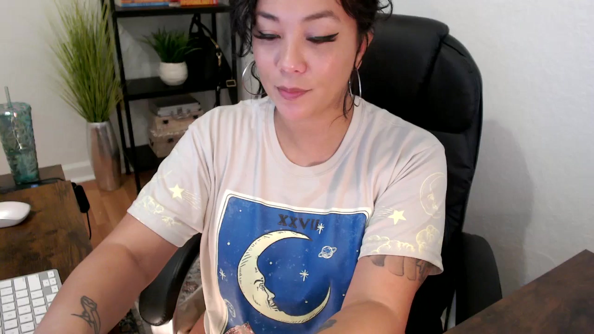 Gallery image thumbnail from MickaylaMinx's myfreecams stream on, 12/05/2024, 17:15 image 15 of 20