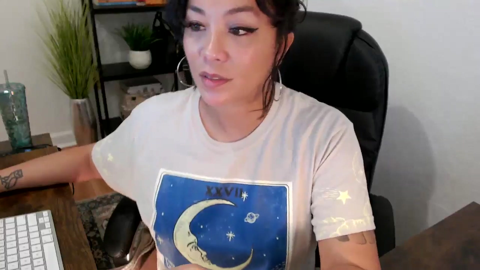 Gallery image thumbnail from MickaylaMinx's myfreecams stream on, 12/05/2024, 18:12 image 10 of 20