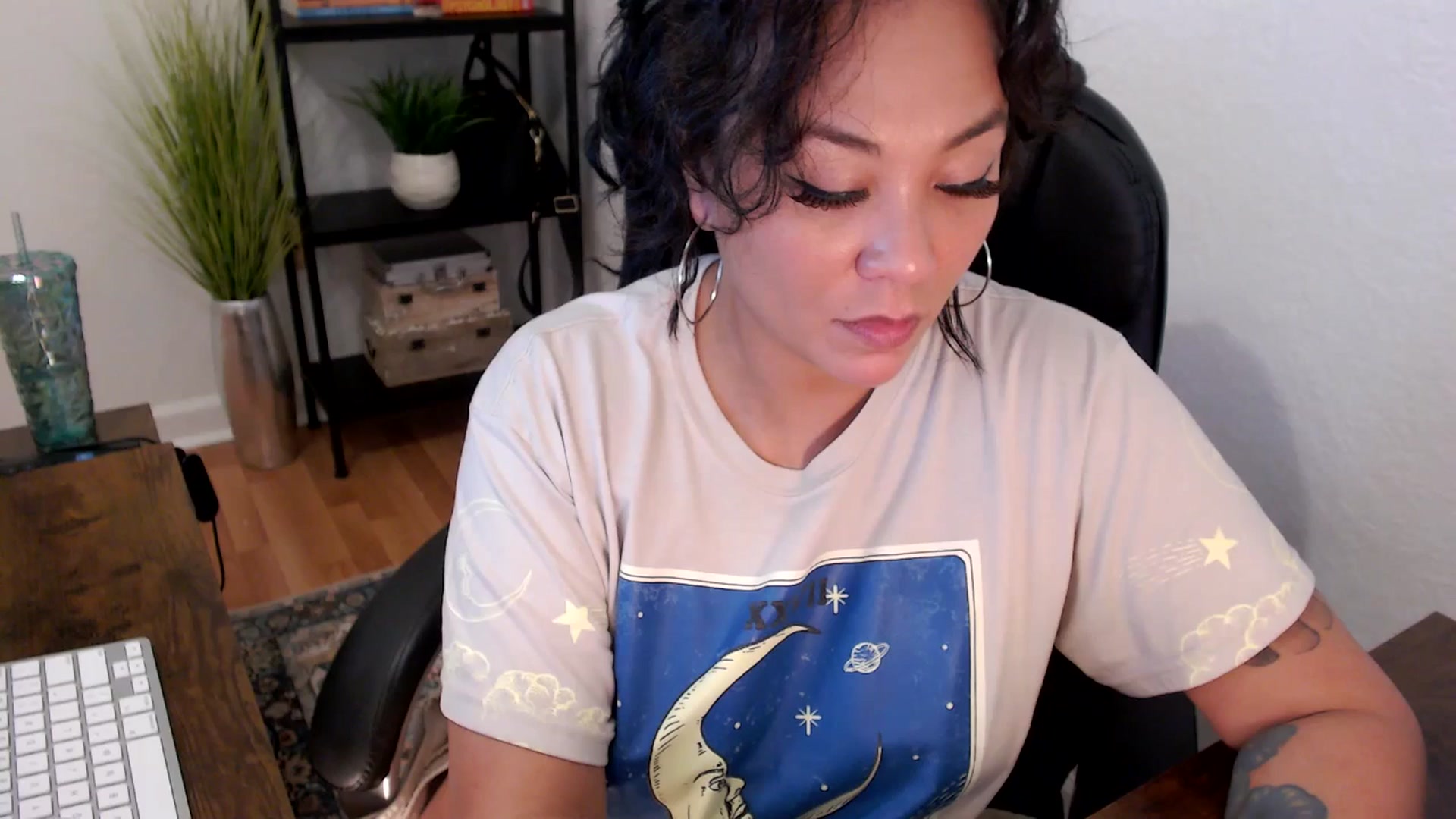 Gallery image thumbnail from MickaylaMinx's myfreecams stream on, 12/05/2024, 18:12 image 14 of 20