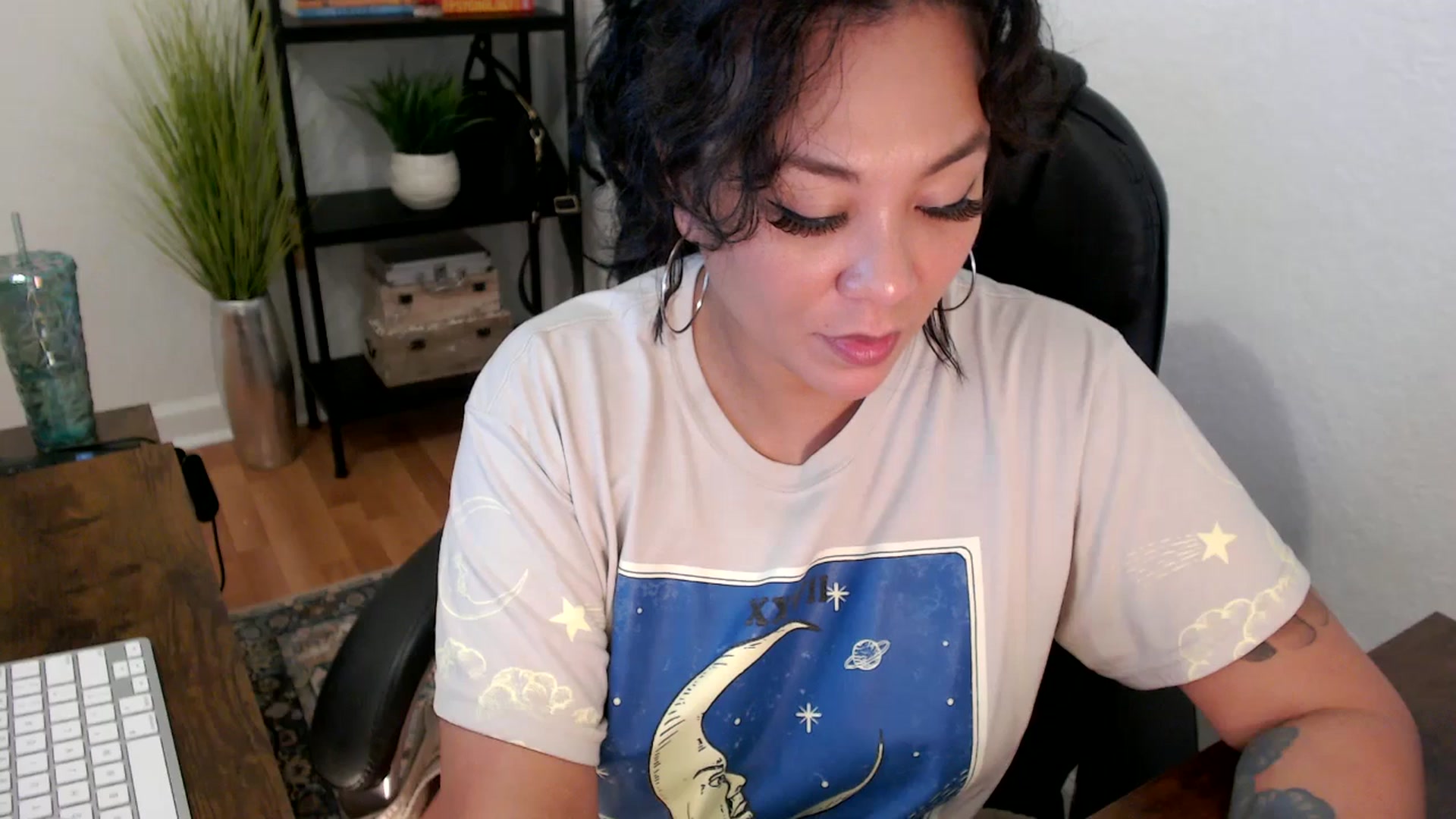 Gallery image thumbnail from MickaylaMinx's myfreecams stream on, 12/05/2024, 18:12 image 13 of 20