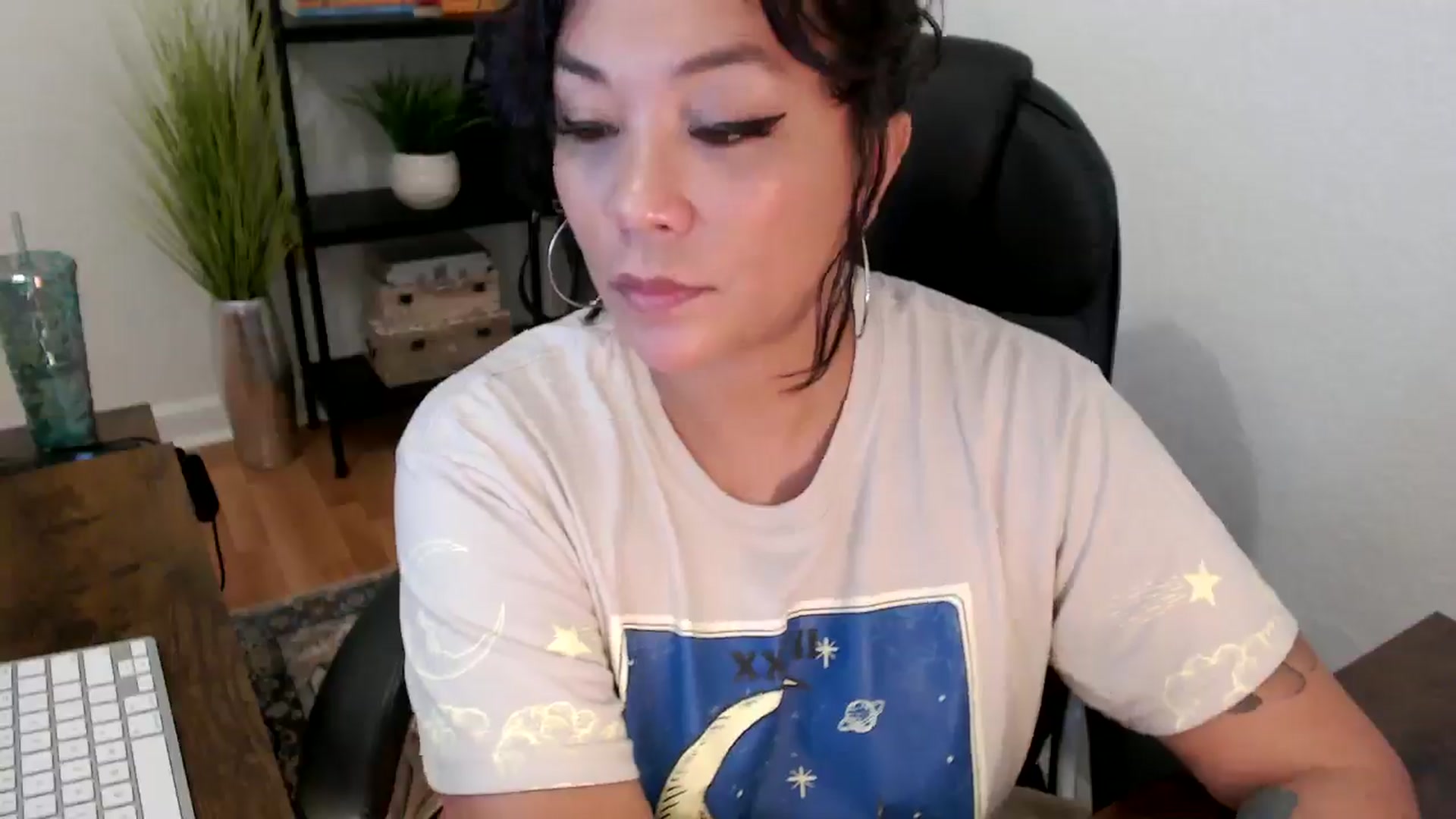 Gallery image thumbnail from MickaylaMinx's myfreecams stream on, 12/05/2024, 18:12 image 6 of 20