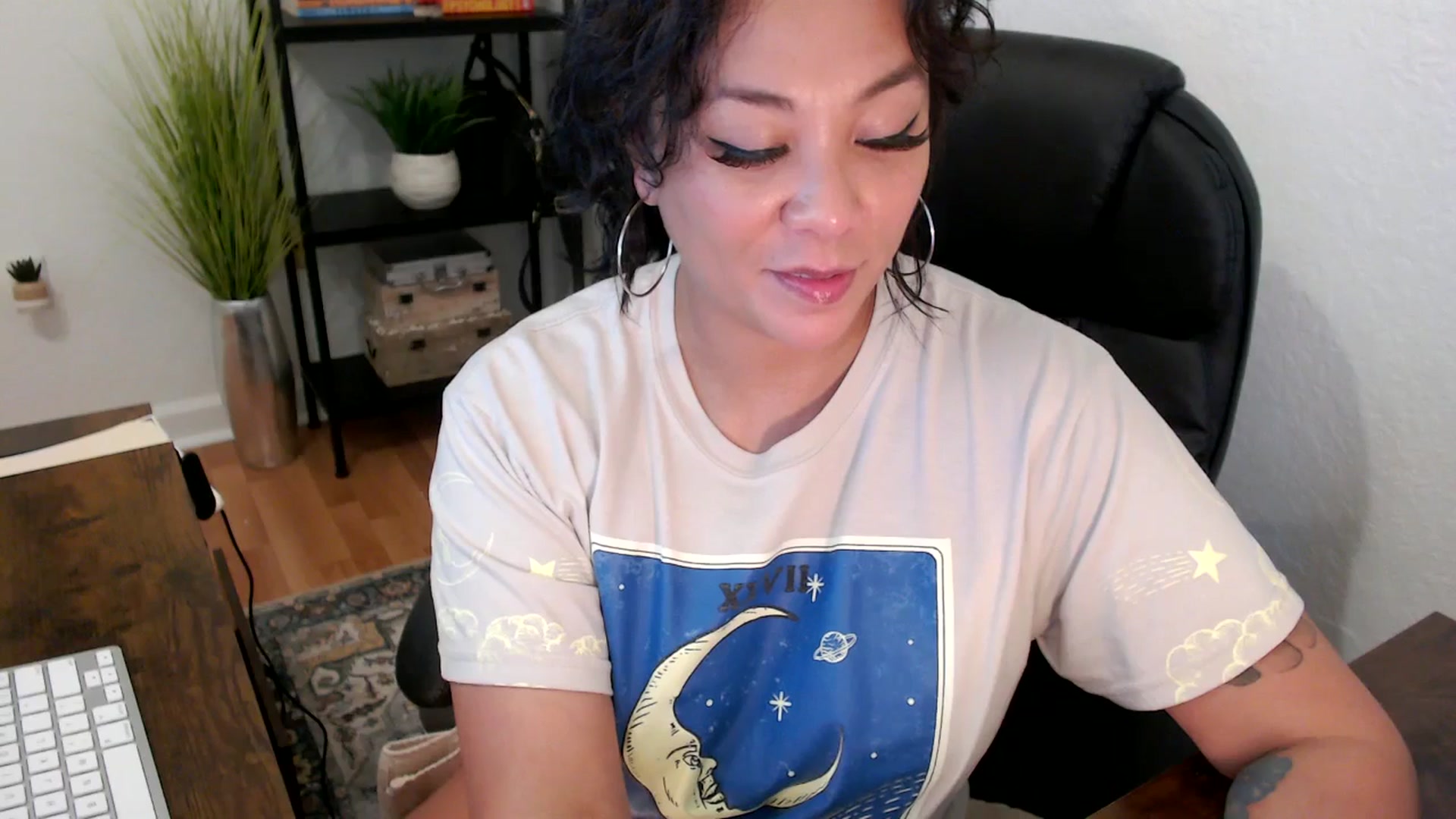 Gallery image thumbnail from MickaylaMinx's myfreecams stream on, 12/05/2024, 18:52 image 6 of 20