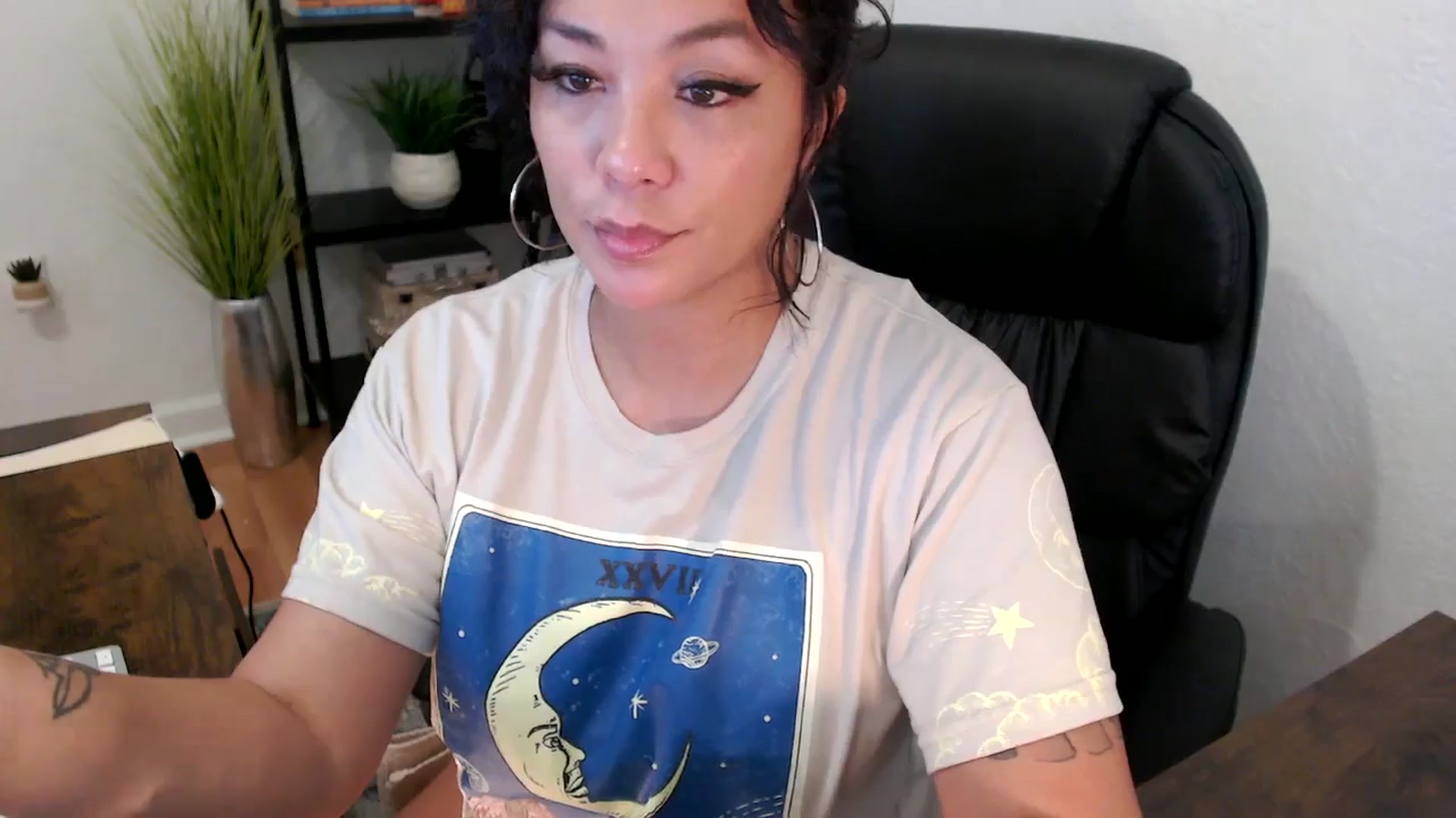 Gallery image thumbnail from MickaylaMinx's myfreecams stream on, 12/05/2024, 18:52 image 13 of 20