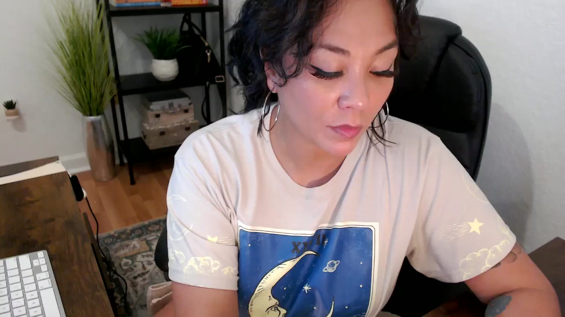 Gallery image thumbnail from MickaylaMinx's myfreecams stream on, 12/05/2024, 18:52 image 11 of 20